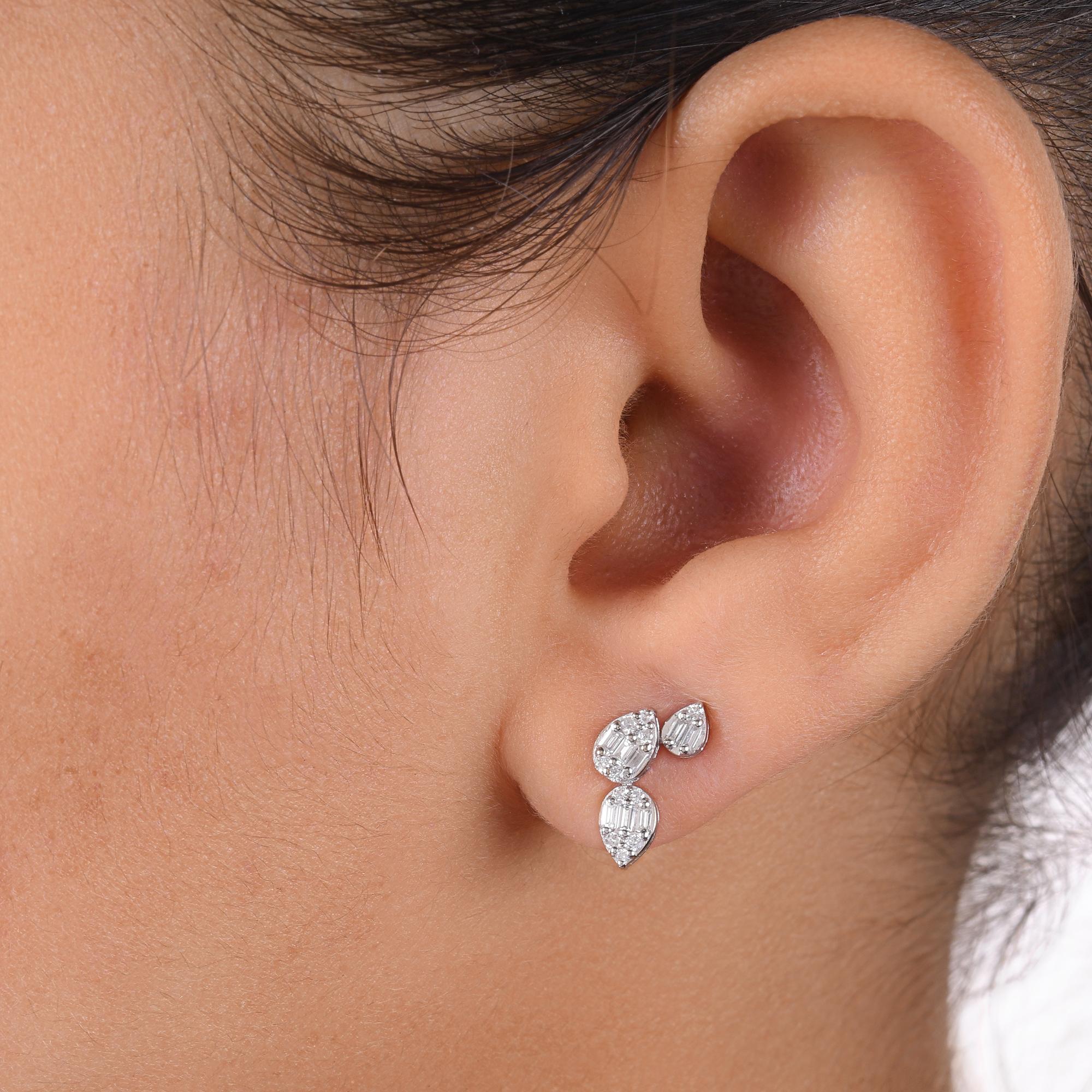 Modern 0.41 Carat SI/H Baguette Round Diamond Earrings 18 Karat White Gold Fine Jewelry For Sale