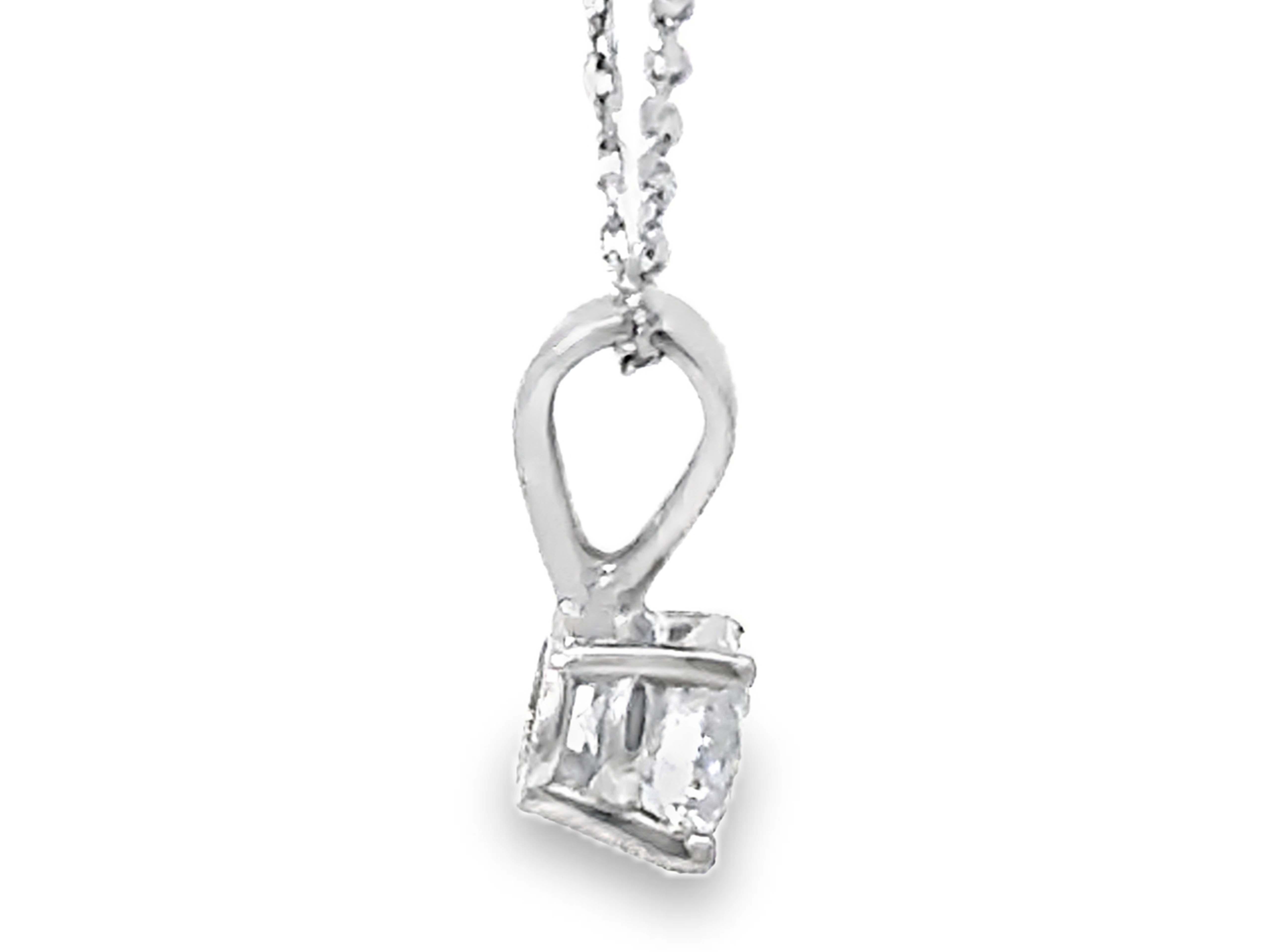 Collana di diamanti solitari a taglio brillante da 0,41 carati con diamanti incastonati in oro bianco 14K In condizioni Nuovo in vendita a Honolulu, HI