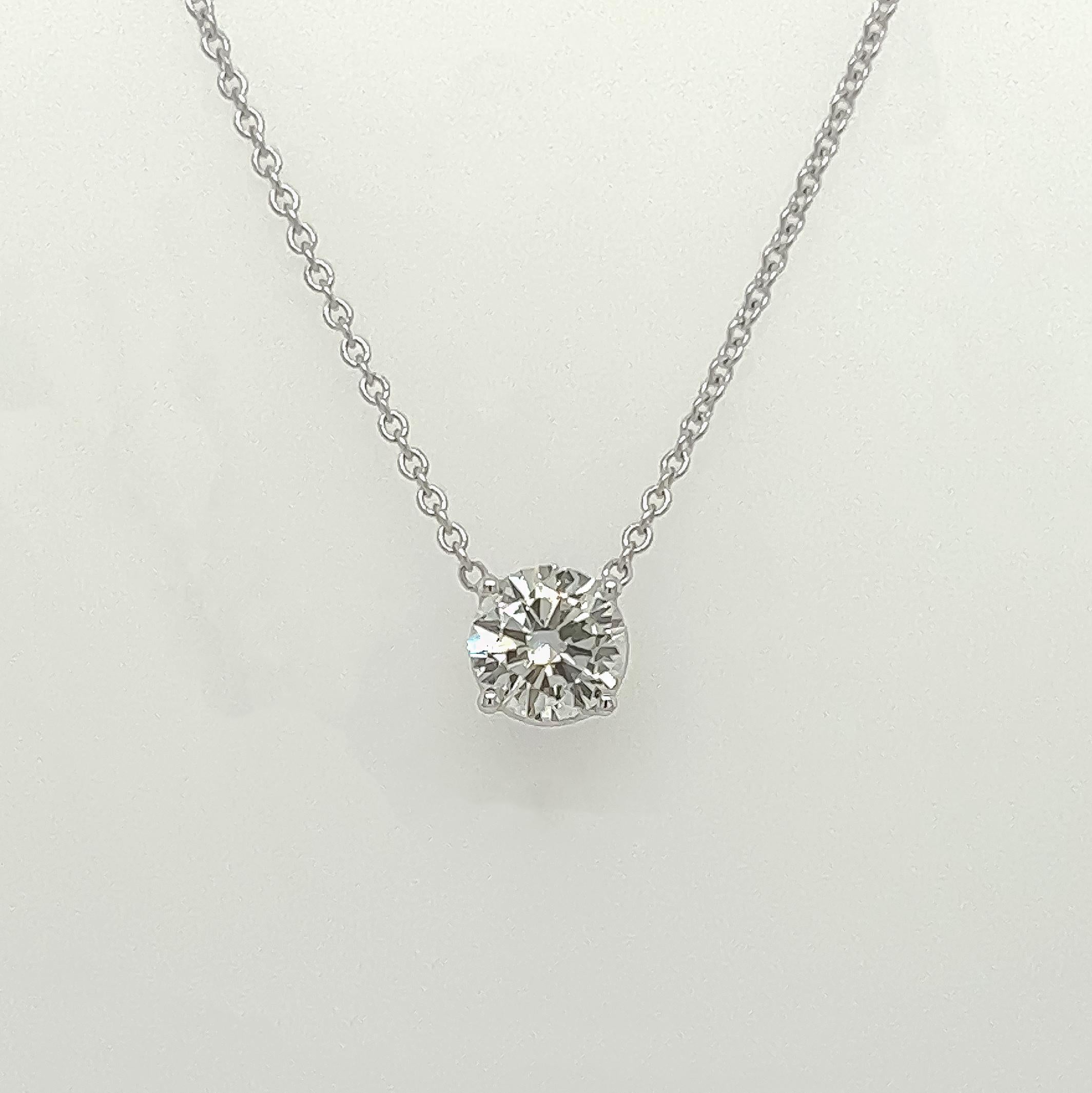 Colgante de diamante solitario de 0,41 quilates en oro blanco de 14 quilates Corte redondo en venta