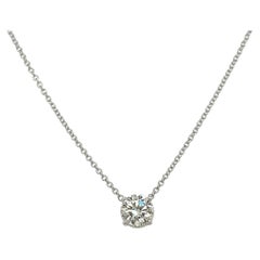 Pendentif solitaire en or blanc 14 carats avec diamants de 0,41 carat