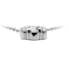 0.41 Ct E - F Color VS Clarity Round Brilliant Cut Diamond Magic Pendant