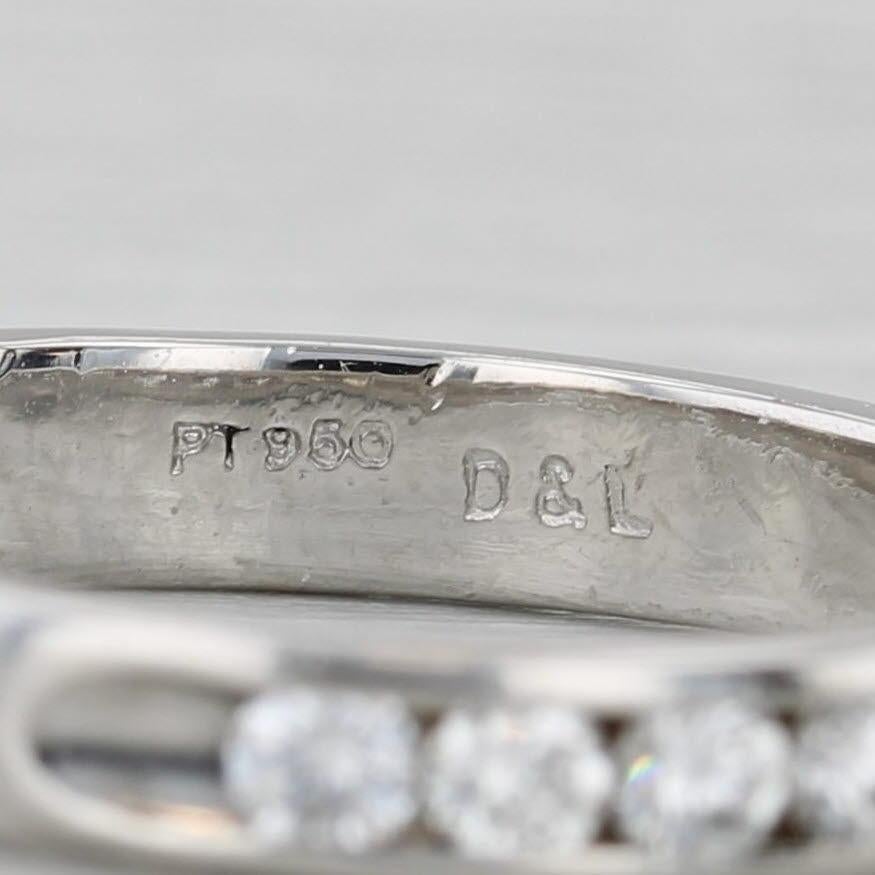 Fascia nuziale con diamante da 0,41 carati in platino 950 Misura 7,5-7,75 Anello impilabile in vendita 3