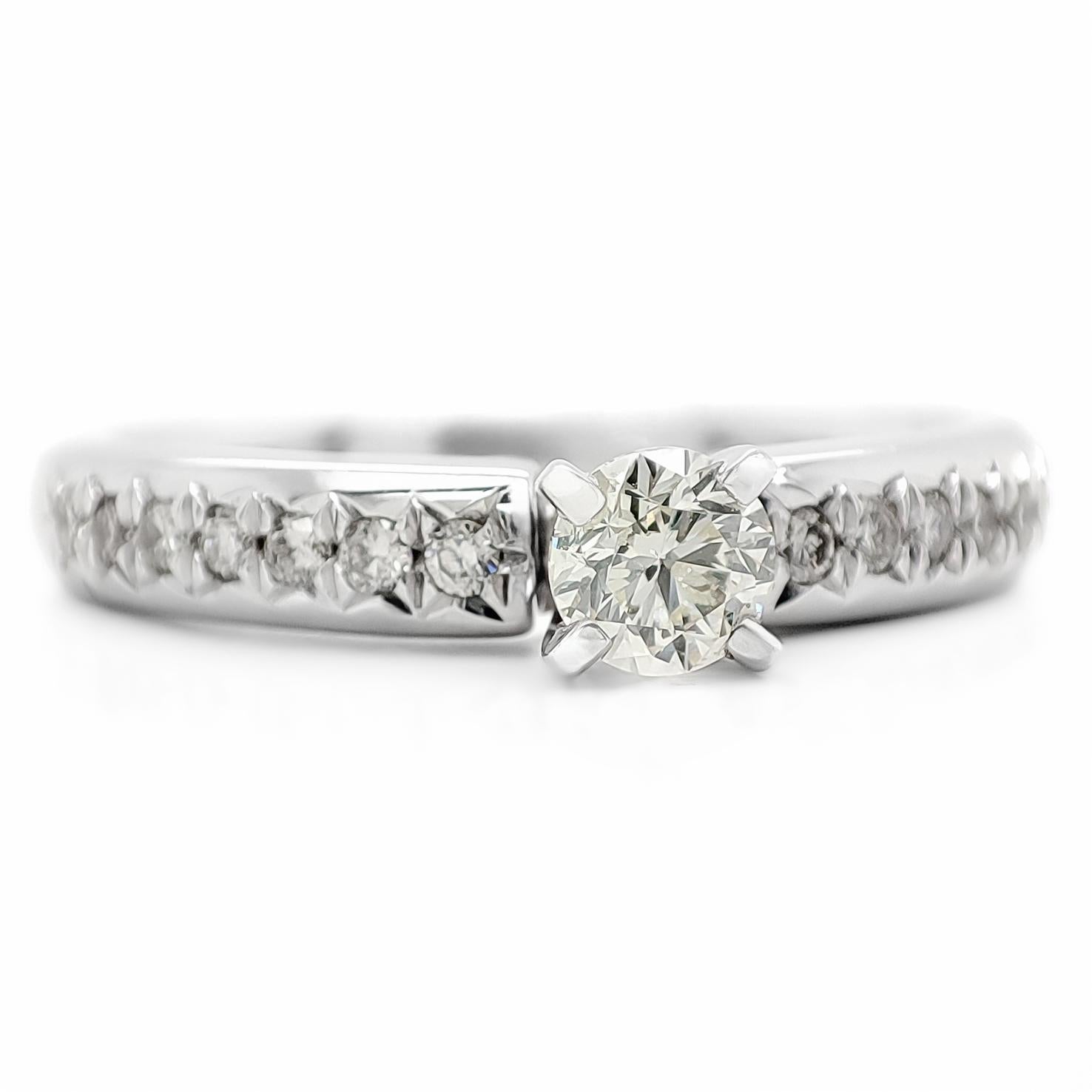 Art Deco NO RESERVE 0.41CTW Light Yellow Diamond Engement Ring 14K White Gold Ring For Sale