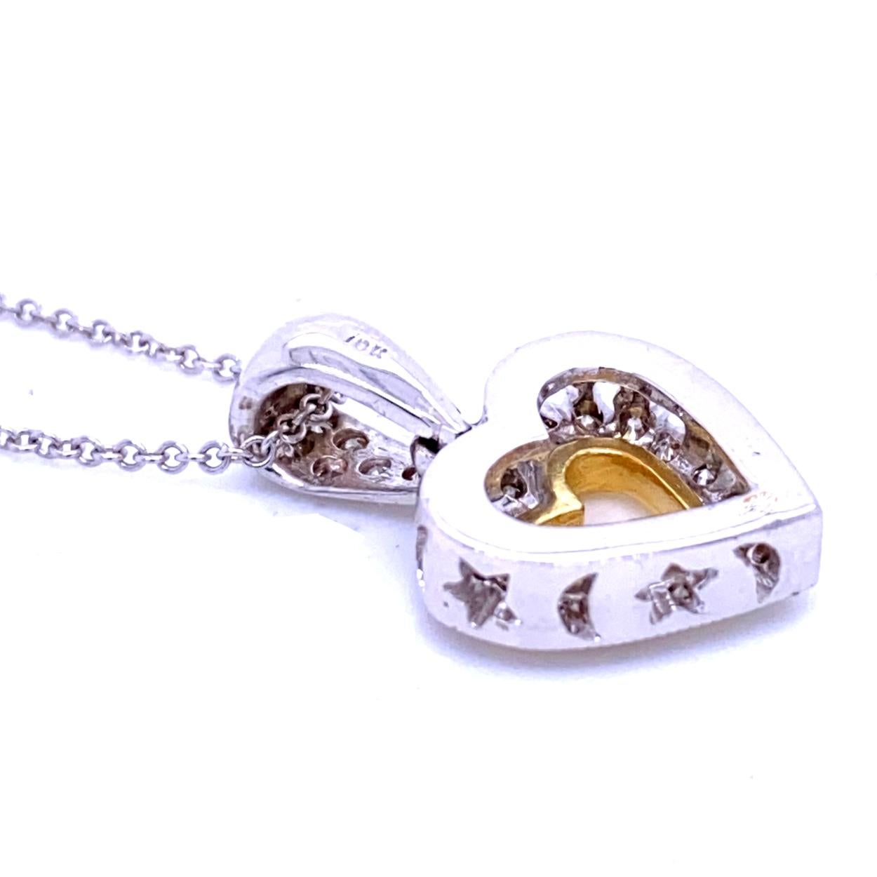 0.42 Carat Diamond 18 Karat Gold Hearts Pendant Necklace In New Condition For Sale In Los Angeles, CA