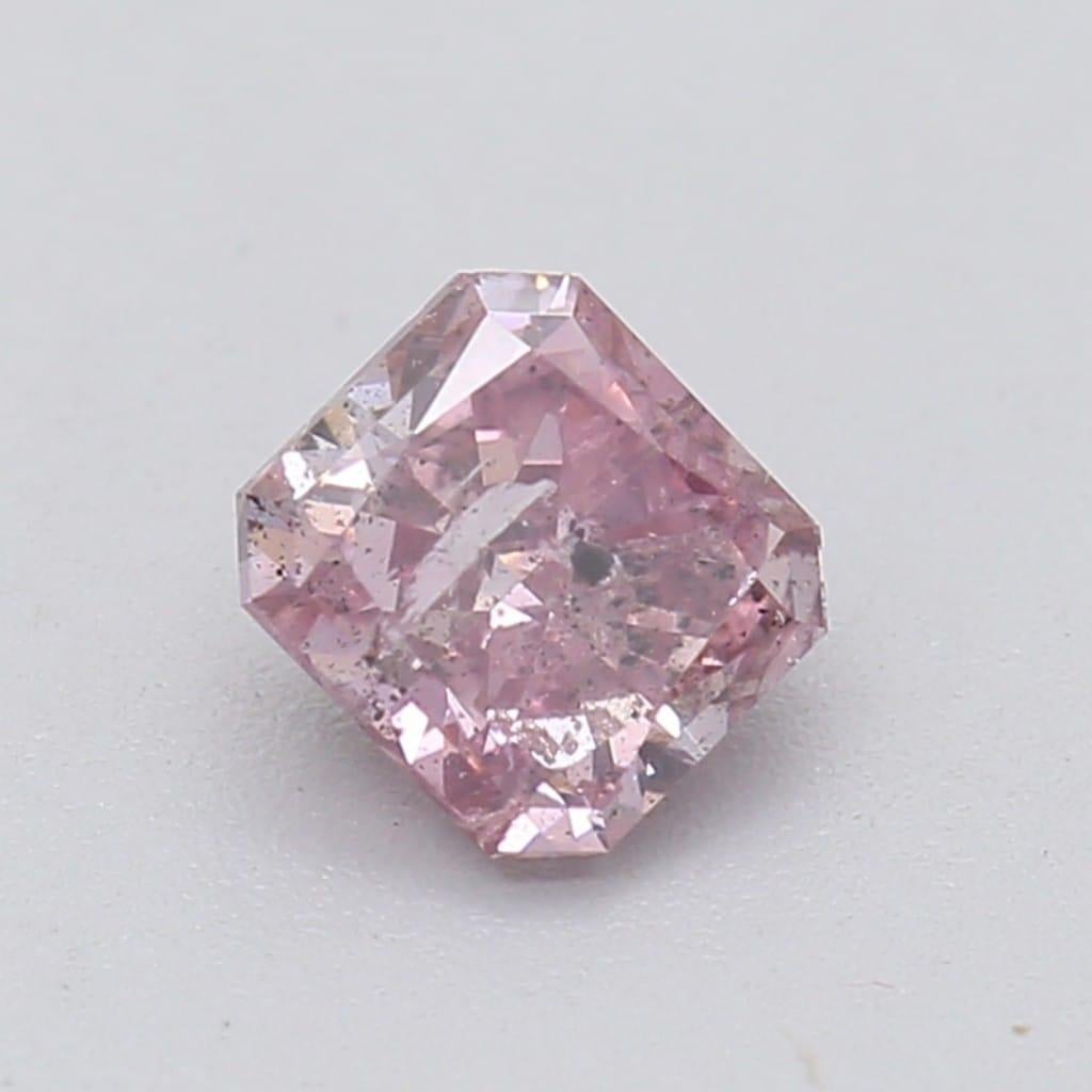 0.42 Carat Fancy Intense Purplish Pink Radiant Cut I2 Clarity GIA Certified In New Condition For Sale In Kowloon, HK