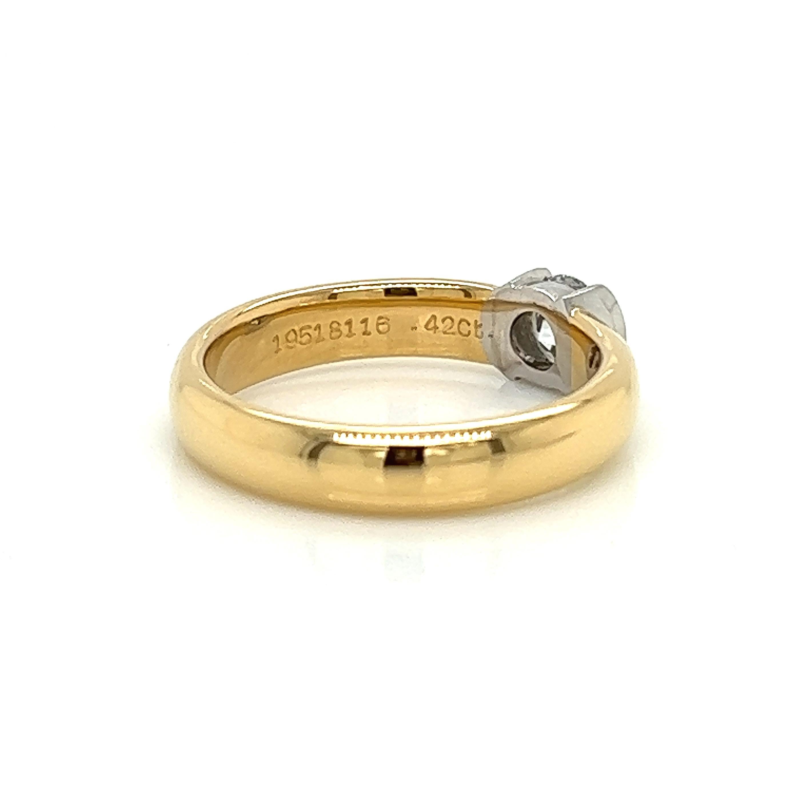 Taille ronde Bague de fiançailles en or et diamant solitaire à demi-lune de 0,42 carat, ensemble complet en vente