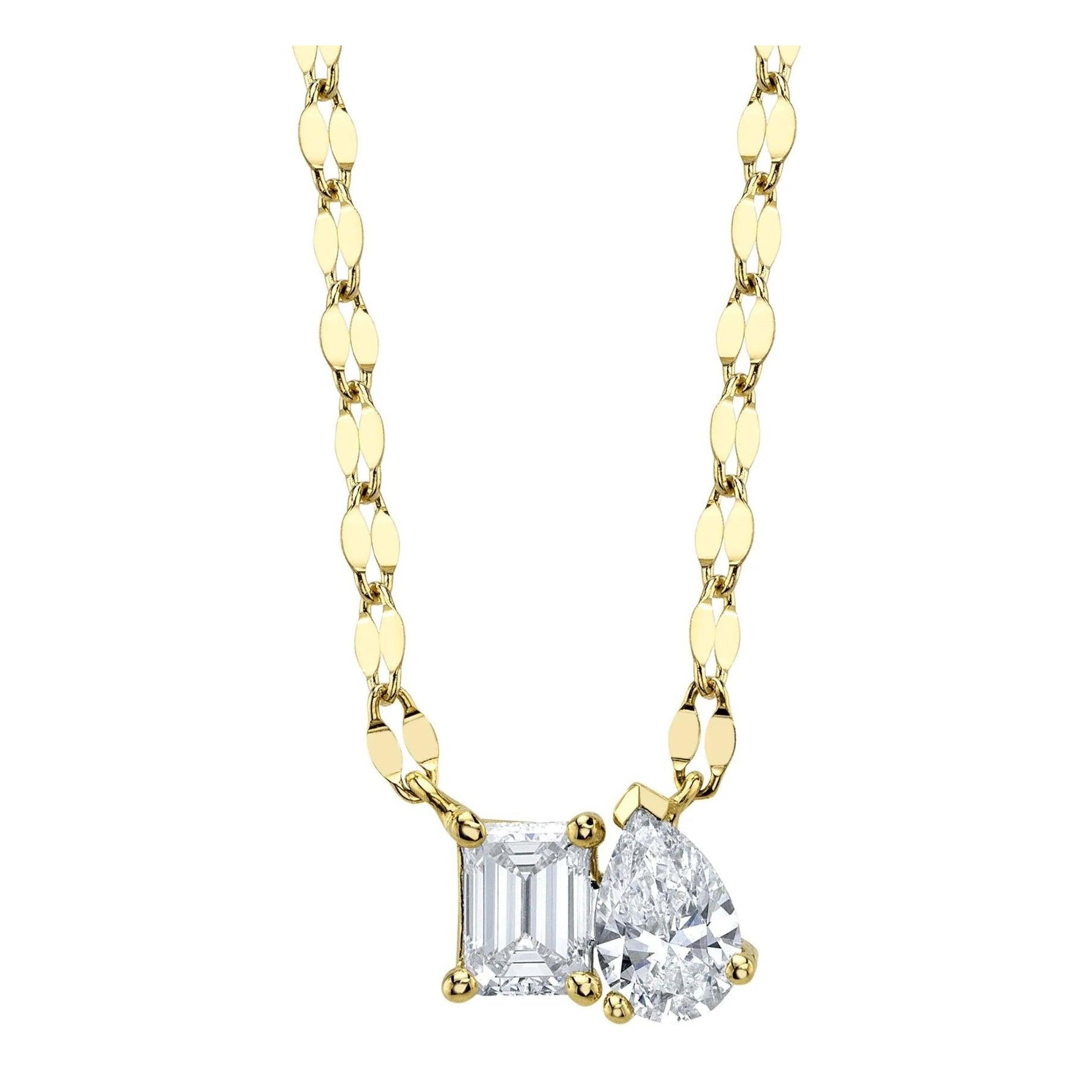 0.42ct Emerald Cut and Pear Shaped Diamond Toi Et Moi Necklace en venta