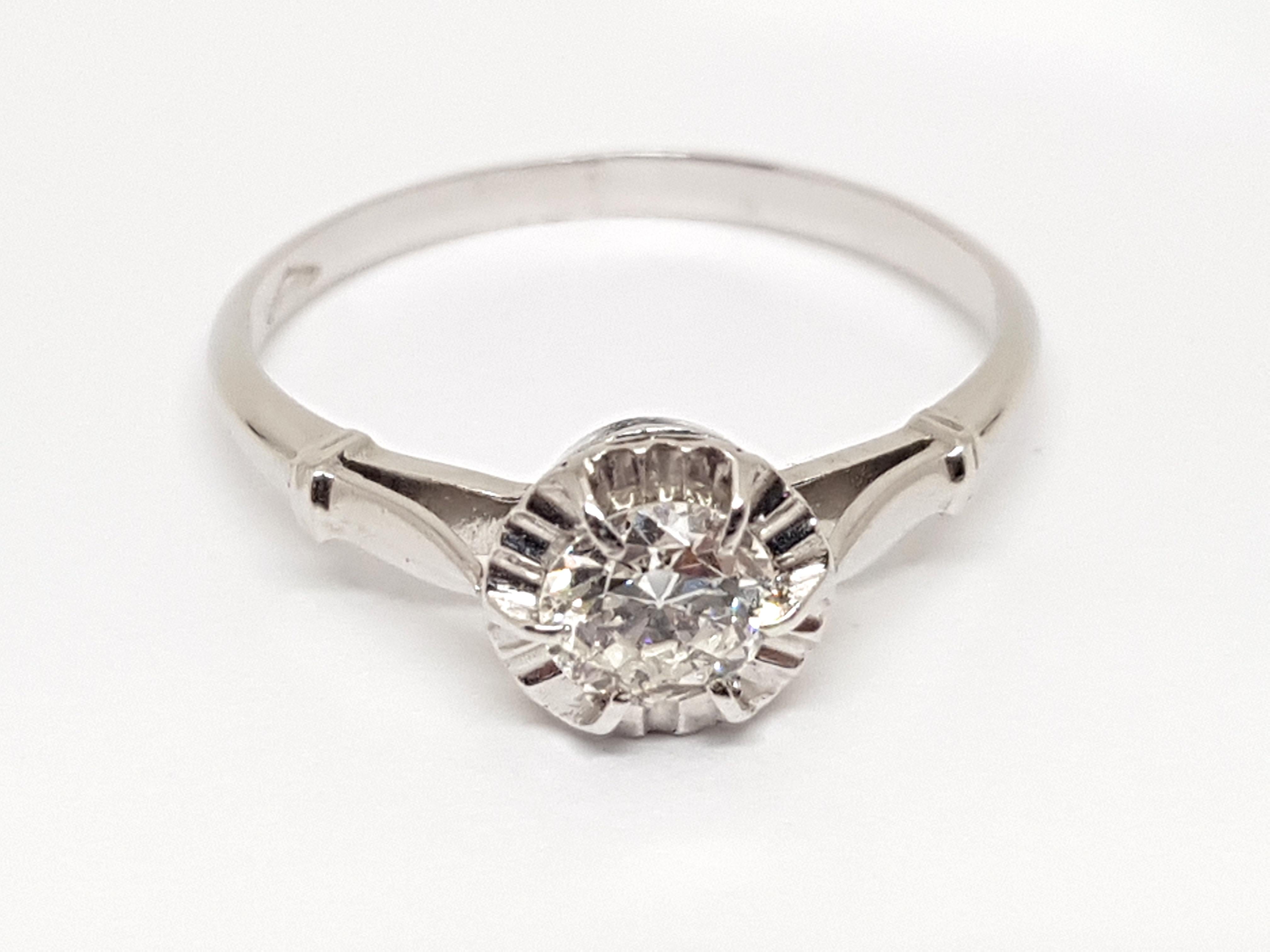 Women's 0.43 Carat Antique White Gold Diamond Engagement Ring For Sale