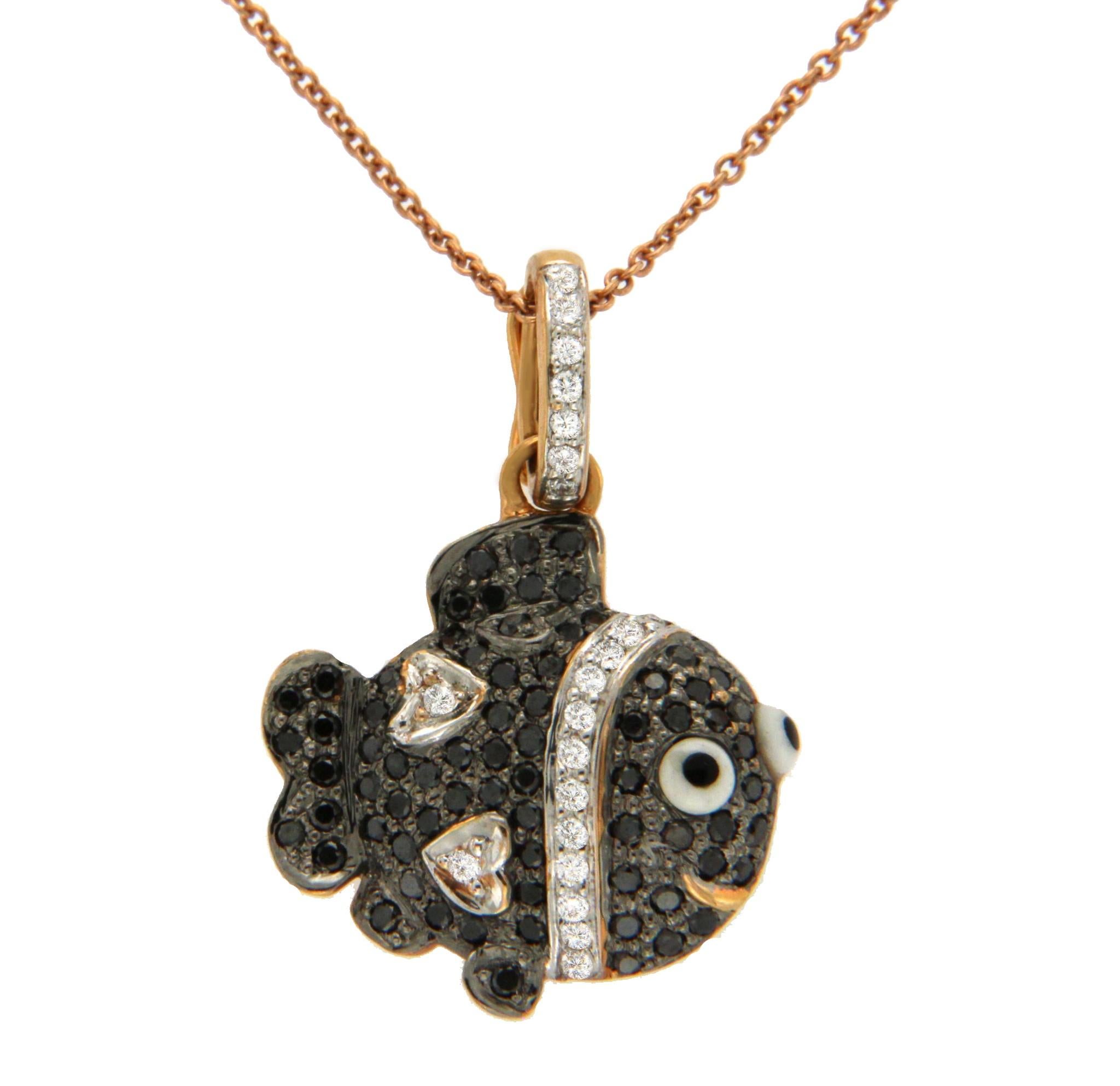 Ciondolo a forma di pesce in oro 18 carati con diamante da 0,43 carati e collana a catena in oro 14 carati in vendita