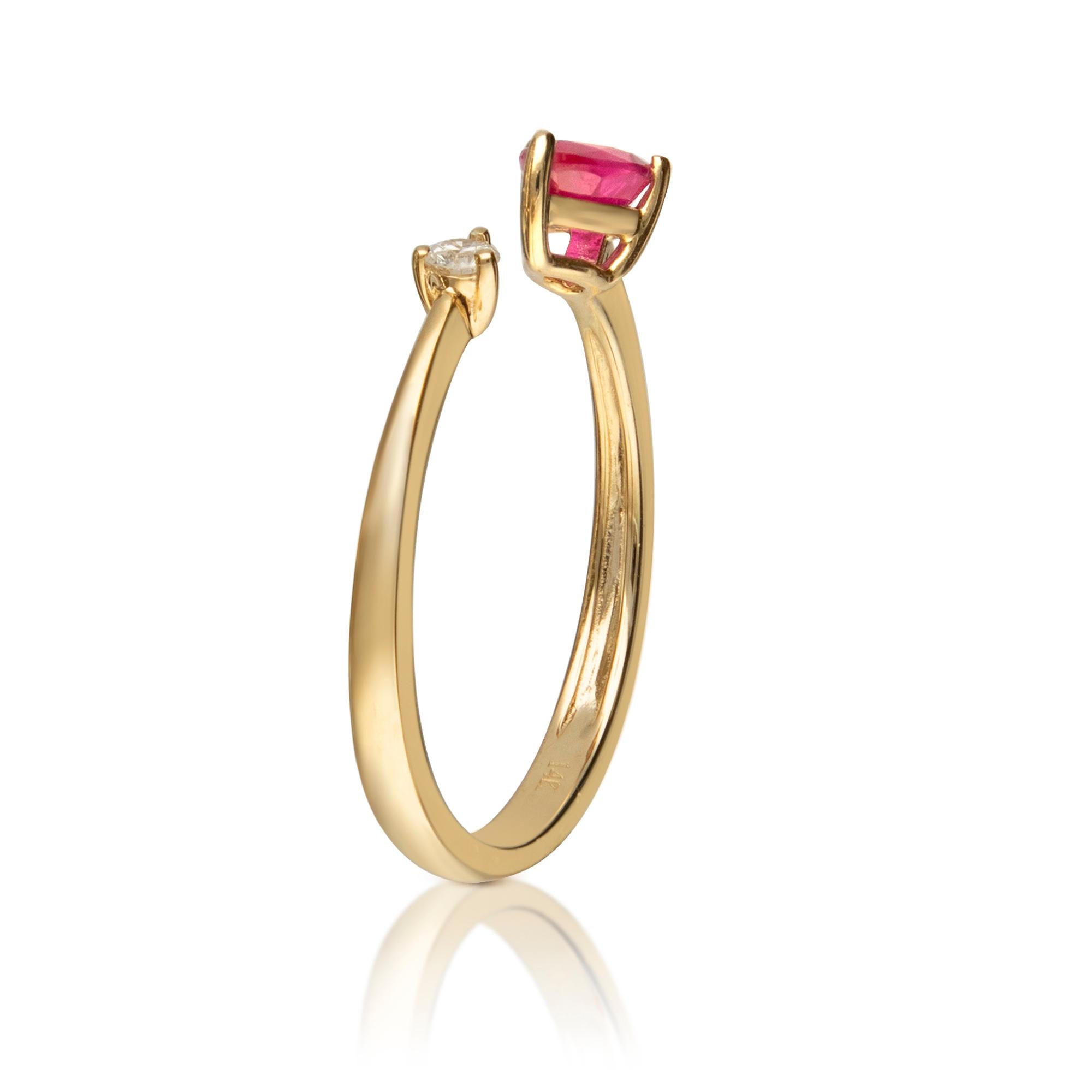 0,43 Karat Rubin im Birnenschliff mit Diamant-Akzenten 14K Gelbgold Ring (Tropfenschliff)