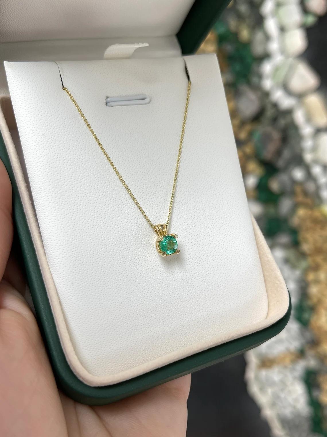 0.43ct 14K Natural Green Emerald-Round Cut Solitaire Prong Petite Gold Pendant  In New Condition For Sale In Jupiter, FL
