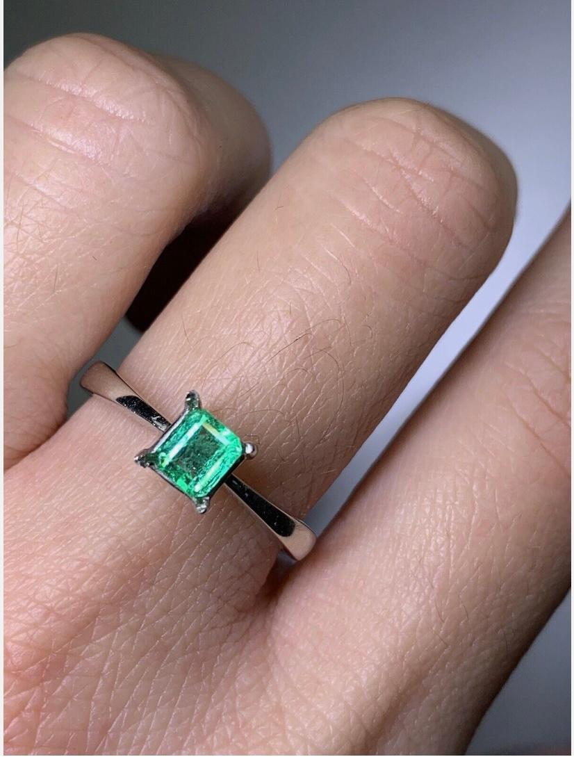 Art Deco 0.43ct Green Emerald Solitaire Engagement Ring In 18ct White Gold For Sale