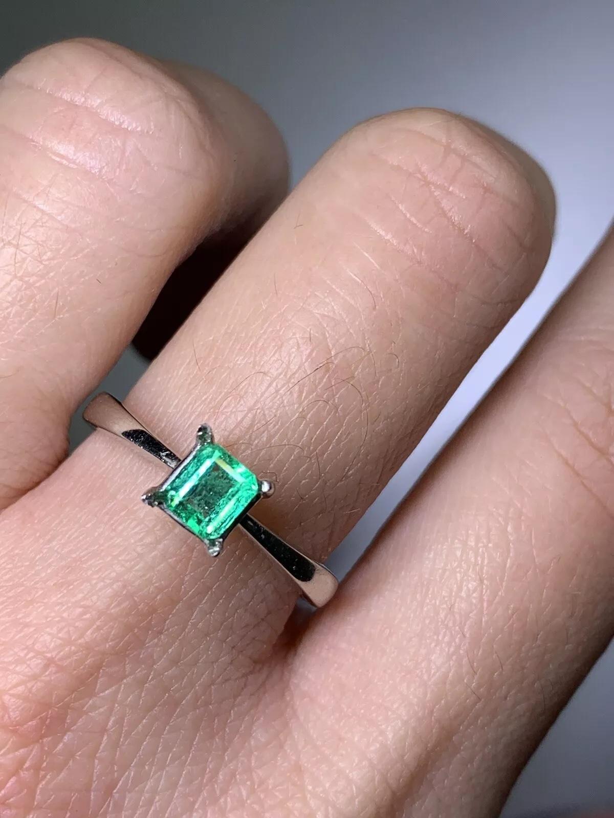 Emerald Cut 0.43ct Green Emerald Solitaire Engagement Ring In 18ct White Gold For Sale