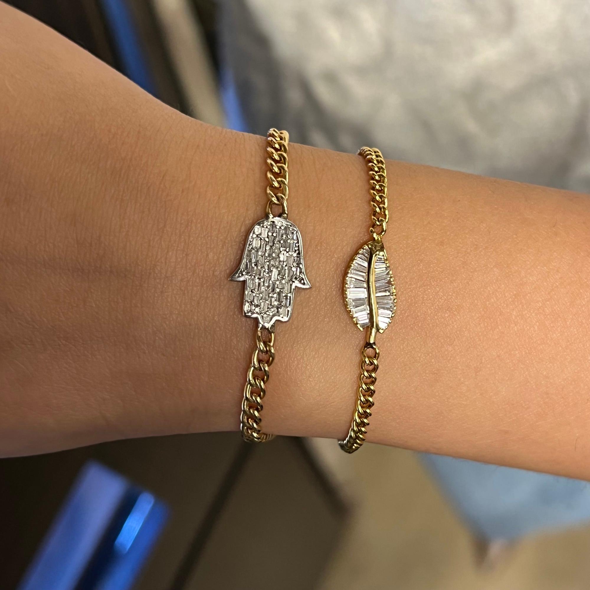 Bracelet à maillons cubains Hamsa en or jaune 14 carats avec diamants taille baguette 0,43 carat Pour femmes en vente