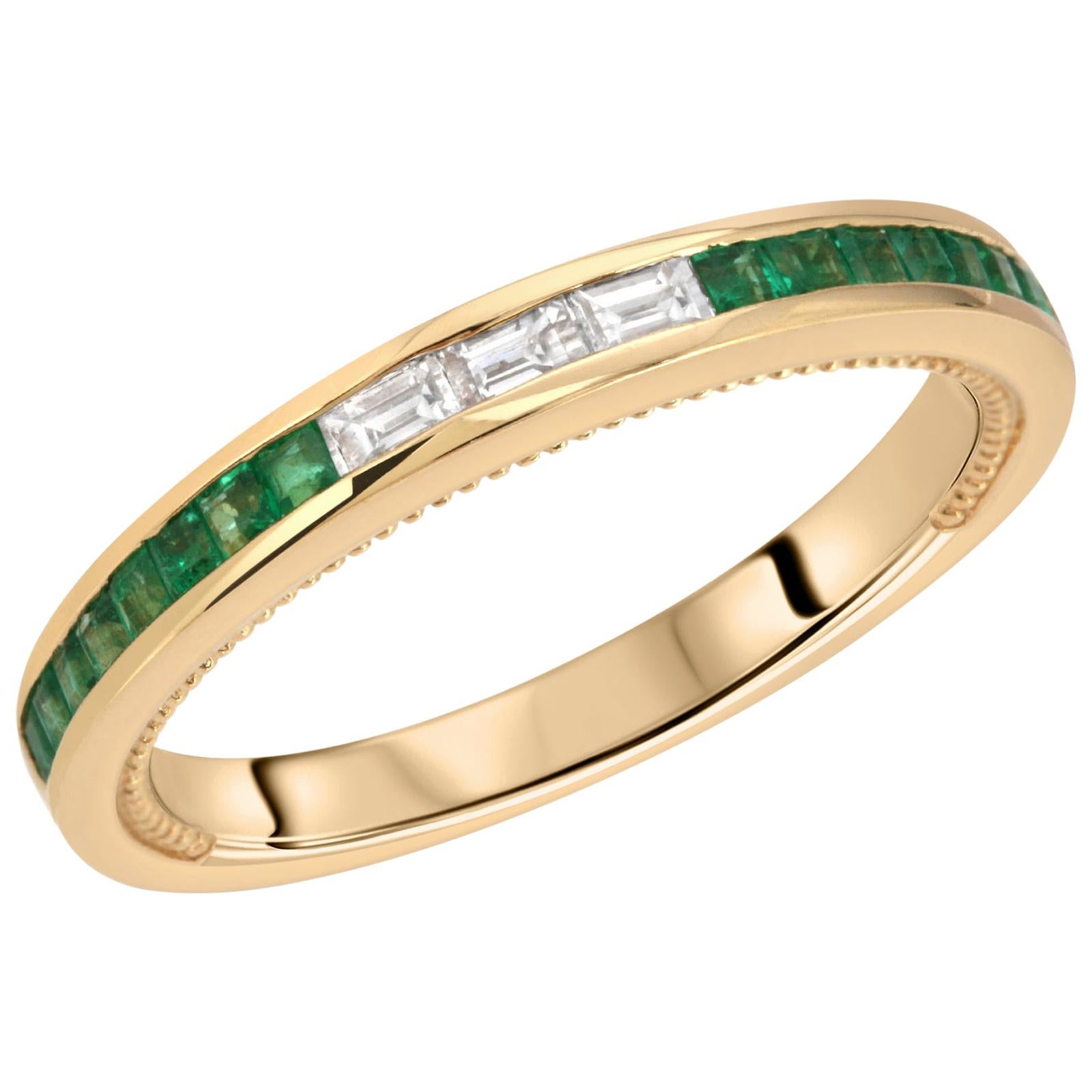 0.44 Carat Colombian Emerald and 0.15 Carat Diamonds in 18 Karat Gold Band Ring