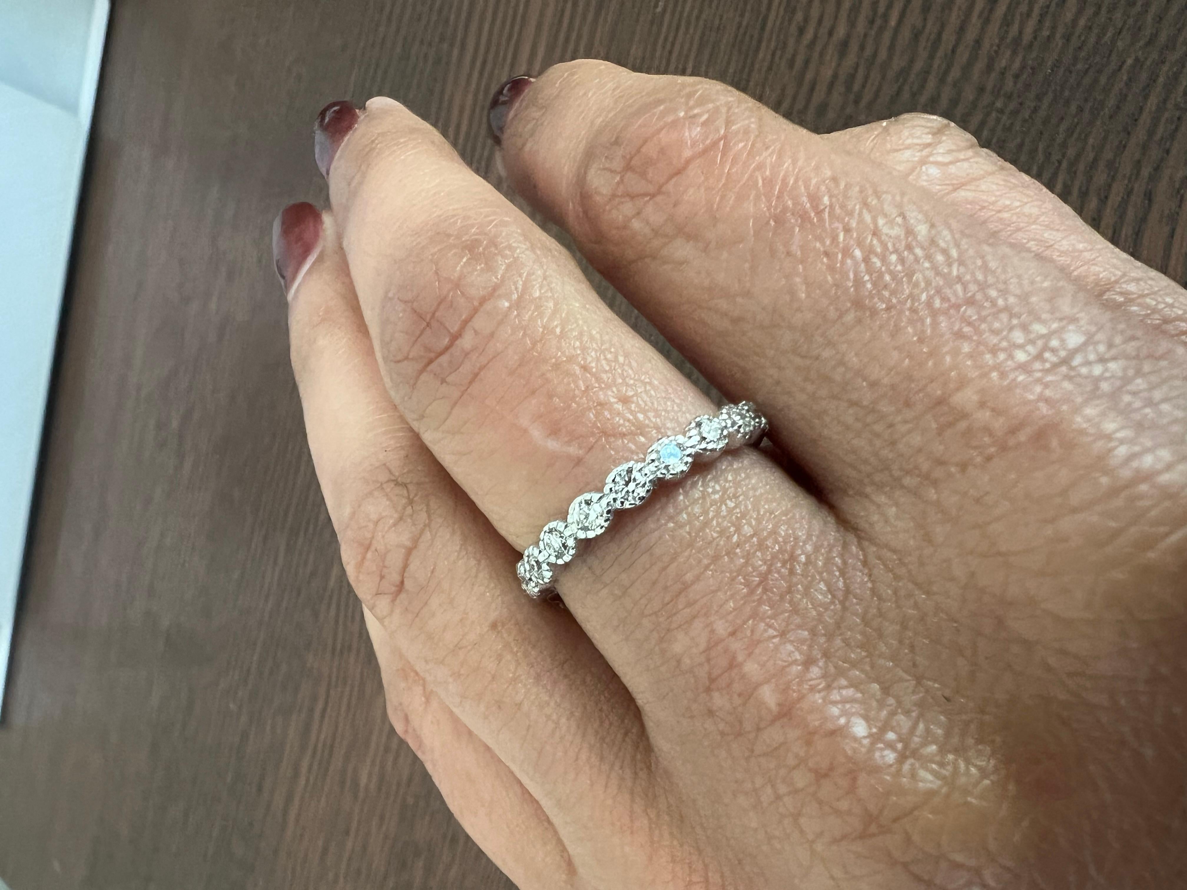 Fascia in oro bianco 14 carati con diamante da 0,44 carati In condizioni Nuovo in vendita a Los Angeles, CA