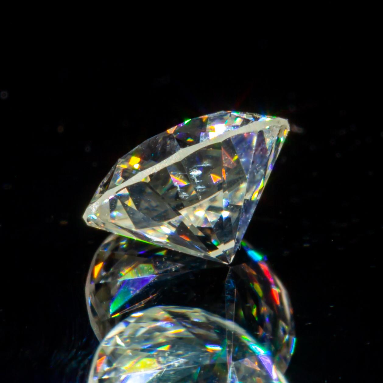 0,44 Karat loser G/SI1 Diamant im runden Brillantschliff GIA zertifiziert im Zustand „Hervorragend“ im Angebot in Sherman Oaks, CA