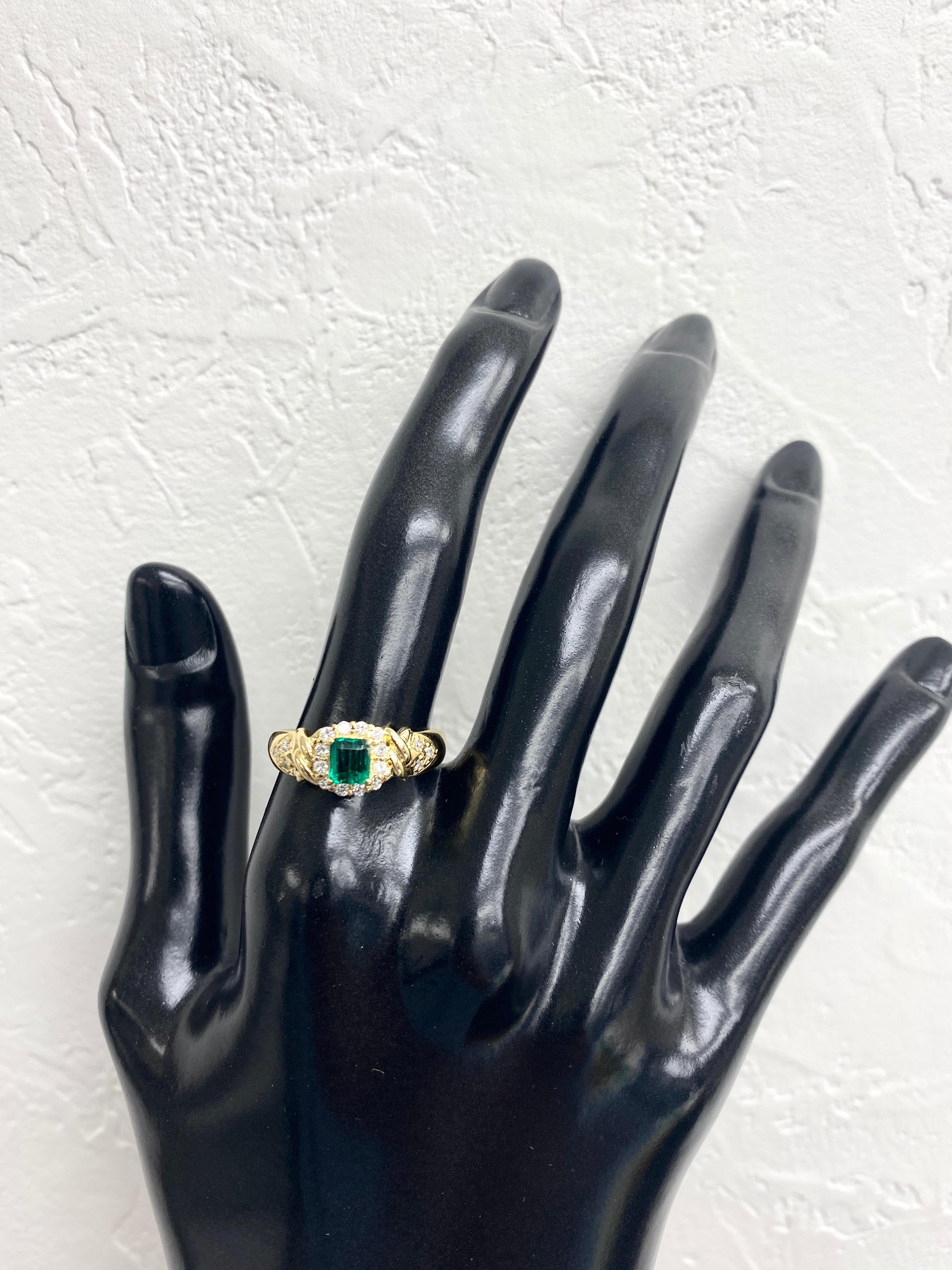 Women's or Men's 0.44 Carat Natural Emerald and Diamond Ring Set in 18 Karat Yellow Gold