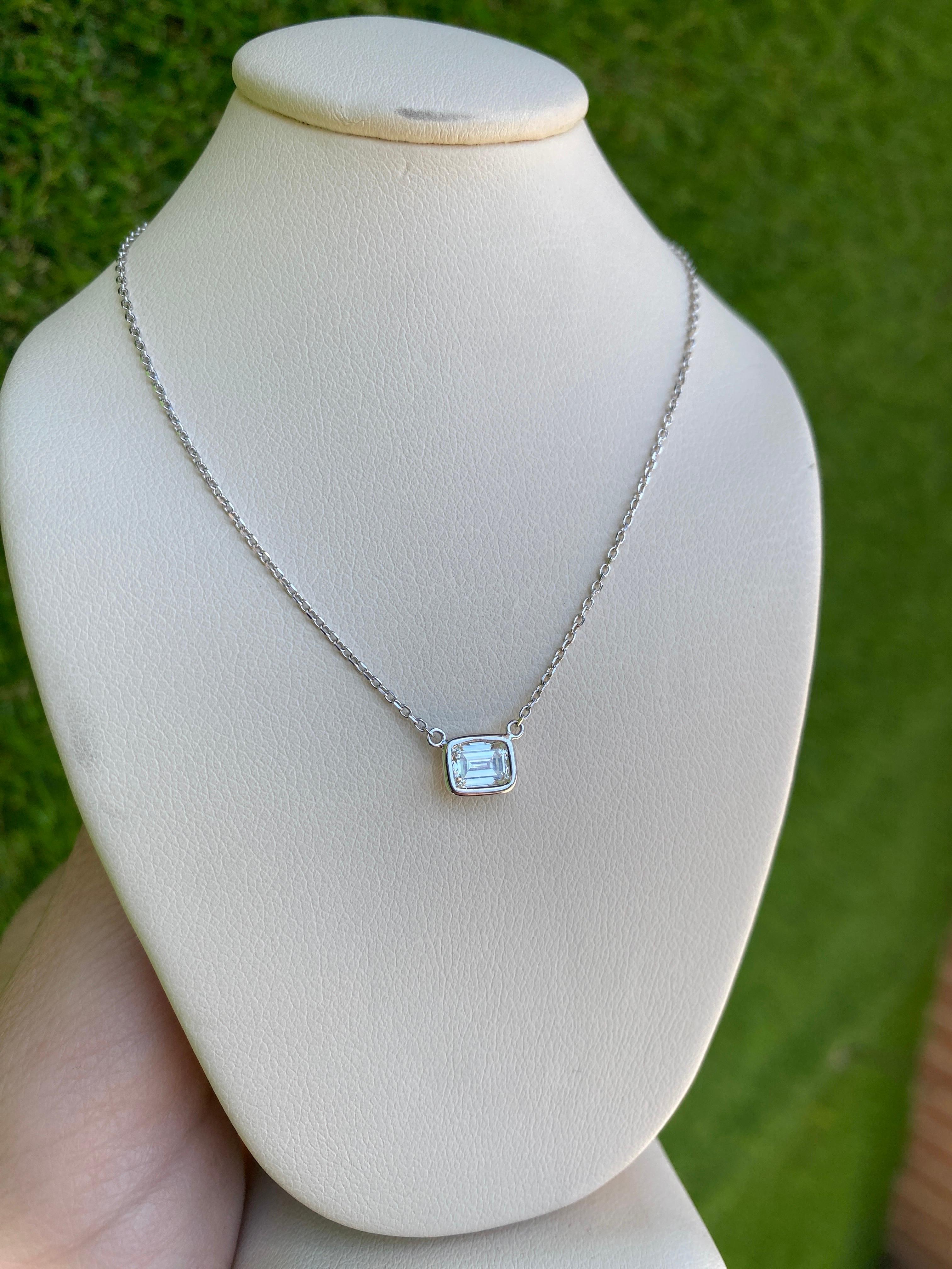 0.44 Carat Natural Emerald Cut Bezel Set Diamond Pendant Necklace 14k White Gold For Sale 4