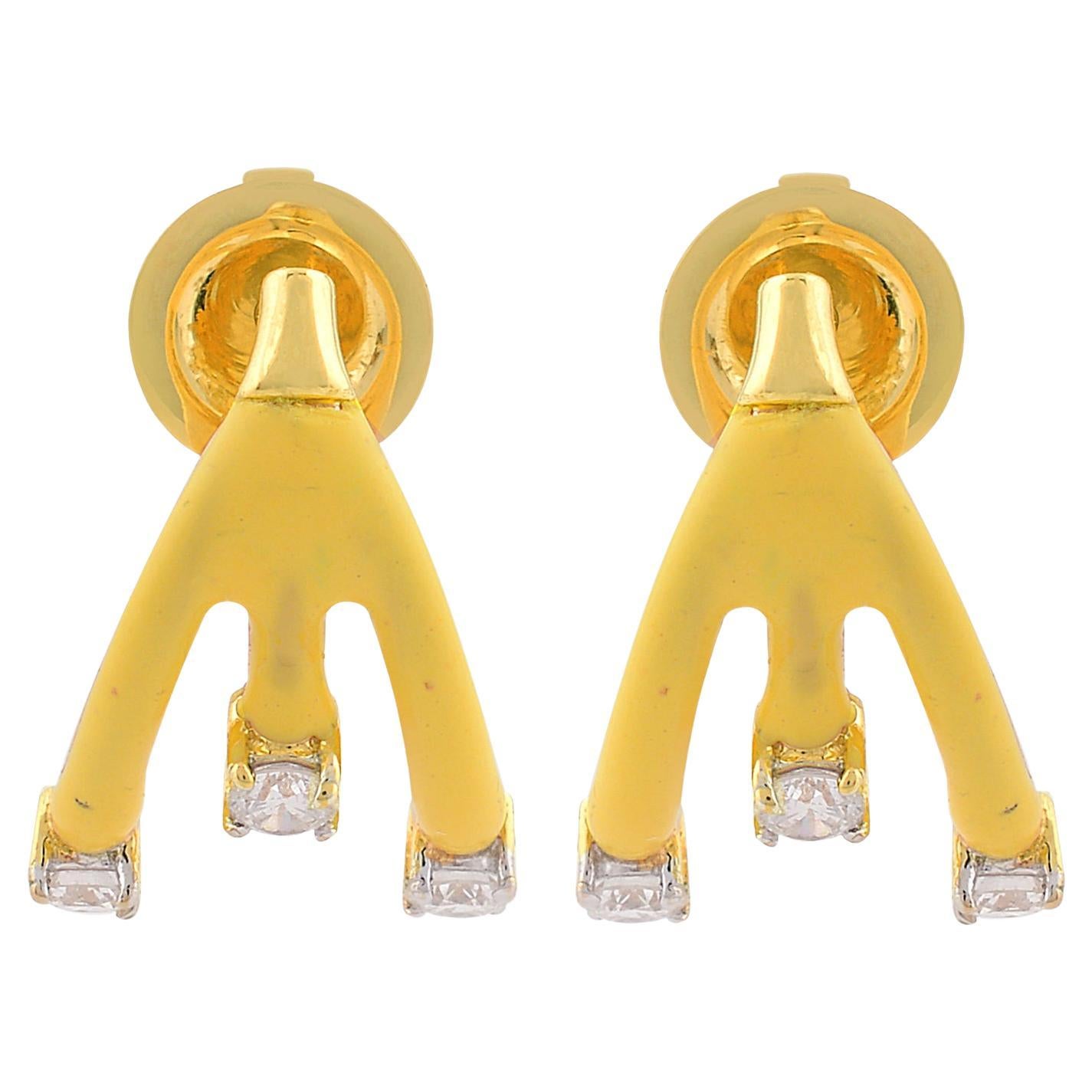 Codice articolo :- SEE-1584
Peso lordo: 3.87 gm
Oro giallo massiccio 18k Peso :- 3,78 gm
Peso del diamante naturale :- 0,44 carati  (DIAMANTE DI PUREZZA MEDIA SI1-SI2 E COLORE H-I)
Lunghezza orecchini :- 18 mm