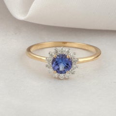 0.44 Ct Tanzanite Gemstone 0.14 Ct SI/H Diamond Cocktail Ring 18K Yellow Gold