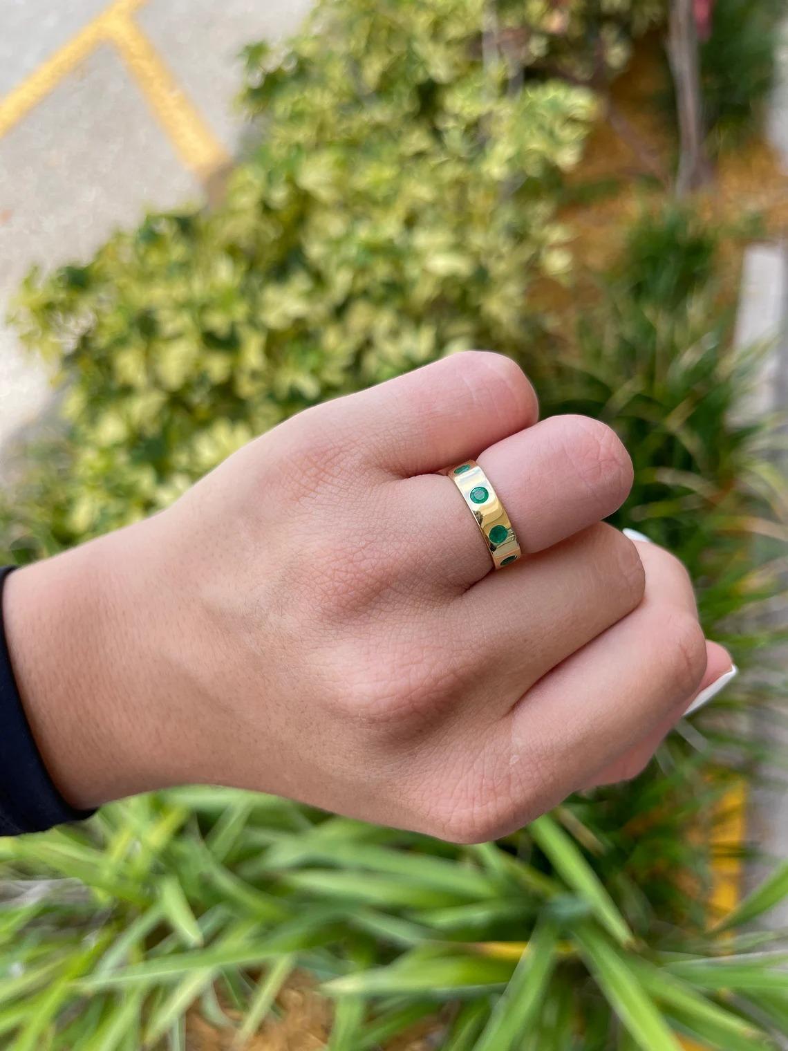 Modern 0.50tcw 18K Colombian Emerald-Round Cut Gold 5mm Natural Emerald Band Stack Ring For Sale