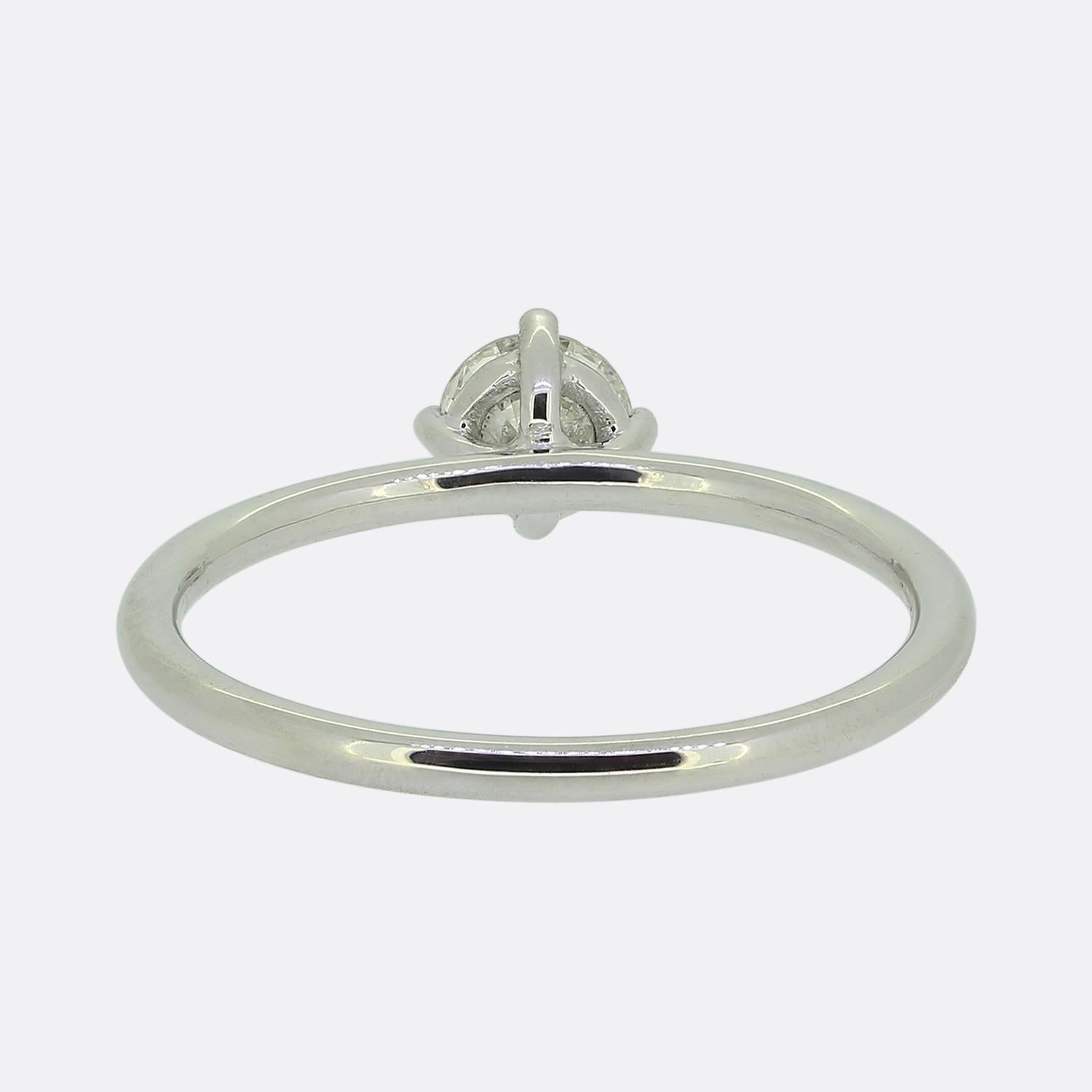 0.45 Carat Diamond Solitaire Engagement Ring In Good Condition For Sale In London, GB