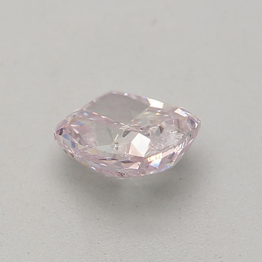0.45 Carat Fancy Light Purplish Pink Cushion cut diamond GIA Certified In New Condition For Sale In Kowloon, HK