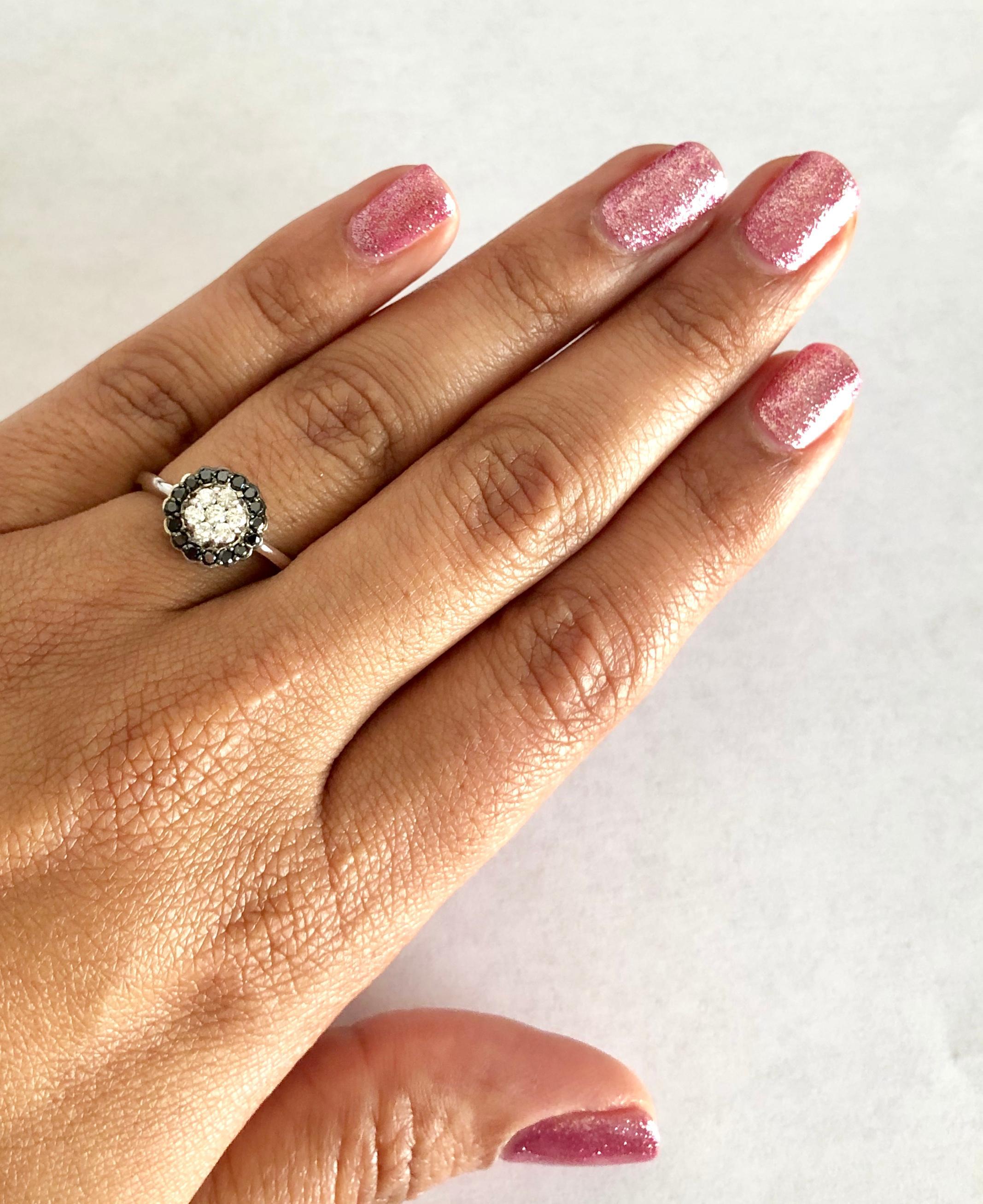 0,45 Karat Natürlicher Schwarzer Weißer Diamant Weißgold Ring im Zustand „Neu“ im Angebot in Los Angeles, CA