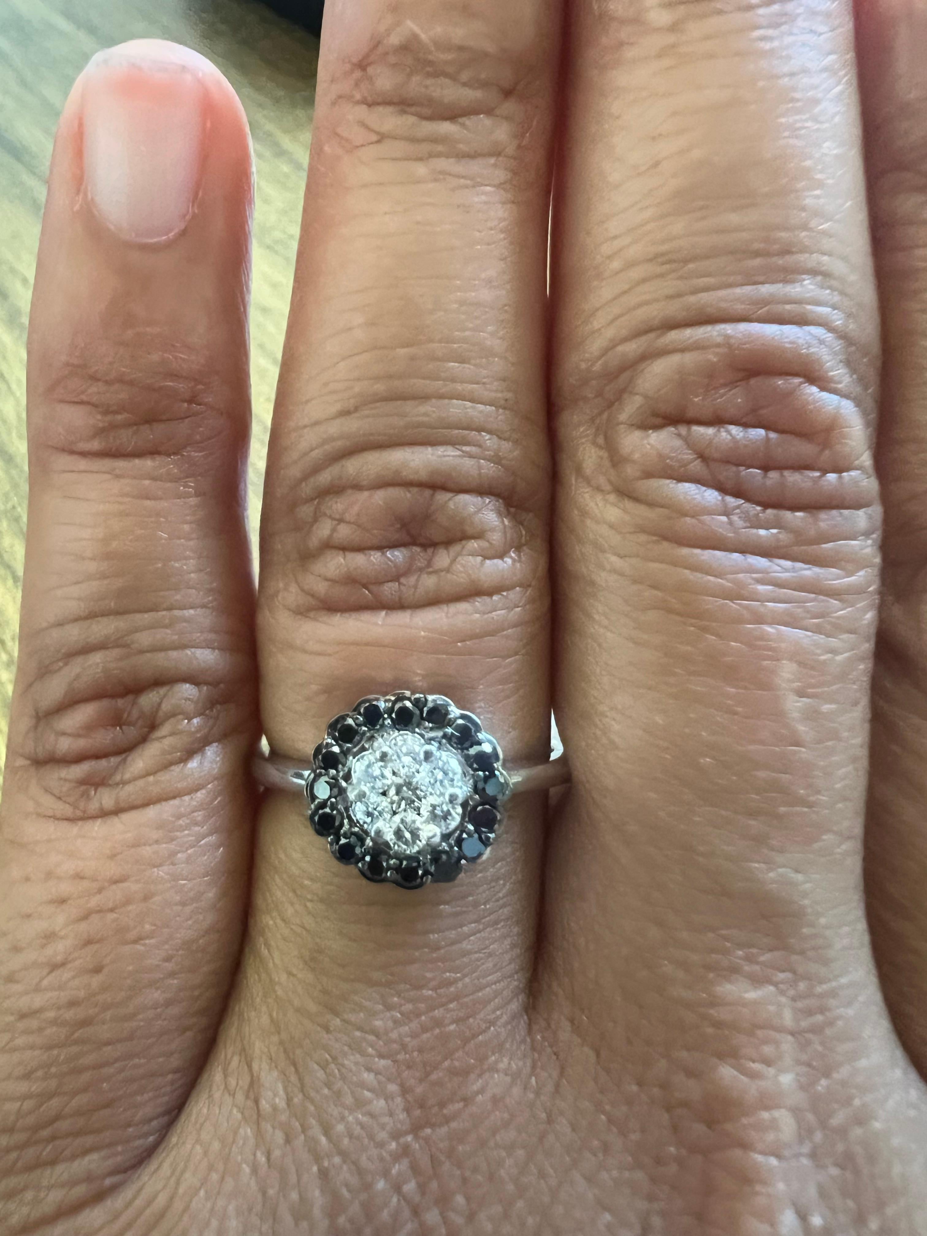 0,45 Karat Natürlicher Schwarzer Weißer Diamant Weißgold Ring im Angebot 2