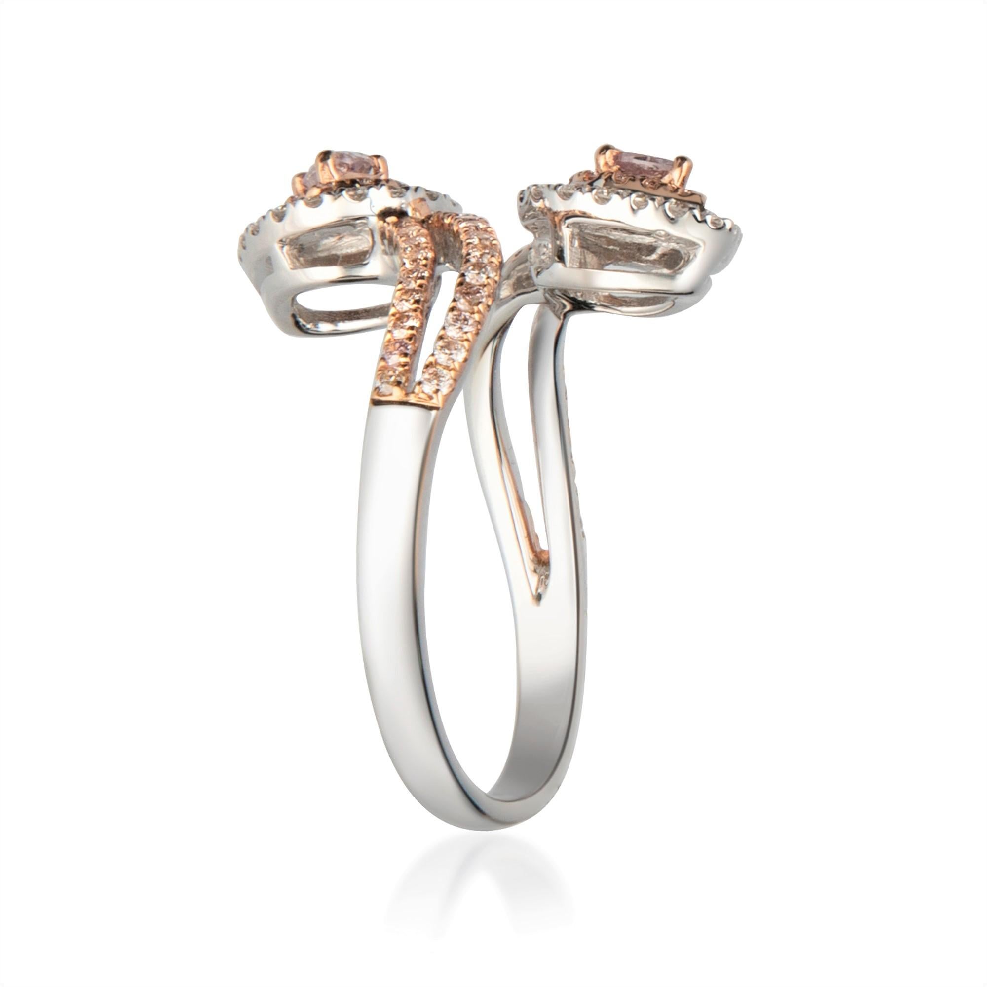 Art Deco 0.45 Carat Pink Diamond and White Diamond 18 Karat Triple Tone Gold Ring For Sale
