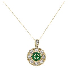 0,45 Karat Smaragd 0,27 Karat Diamant 14K Gelbgold Blumenanhänger Halskette