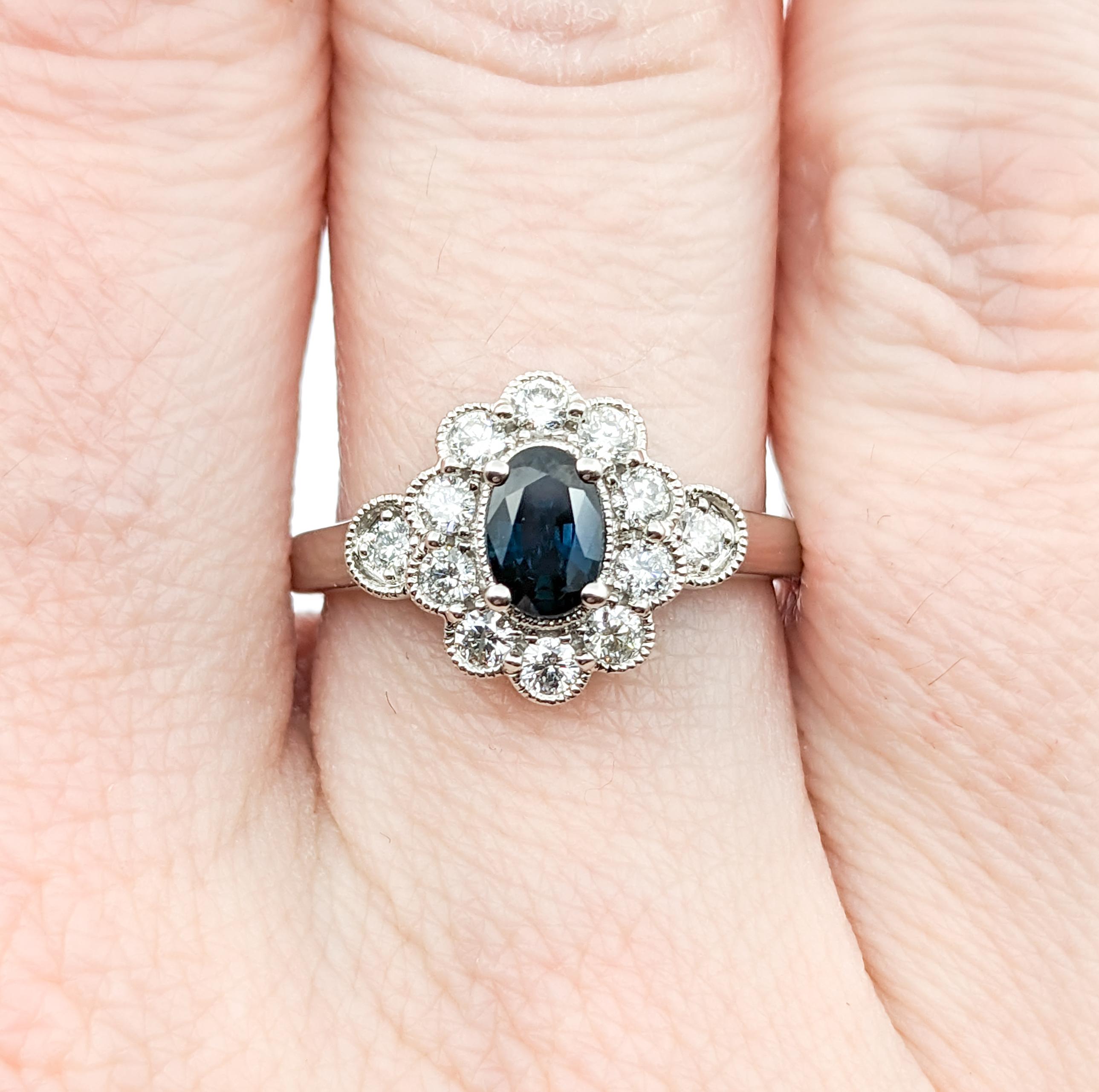 0.45ct Blue Sapphire & Diamond Ring In White Gold In Excellent Condition For Sale In Bloomington, MN