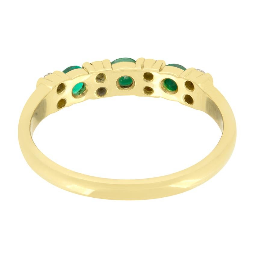 0,45ct Smaragd und Diamant, halbes Ewigkeitsband, ca. 1994 im Zustand „Gut“ im Angebot in London, GB