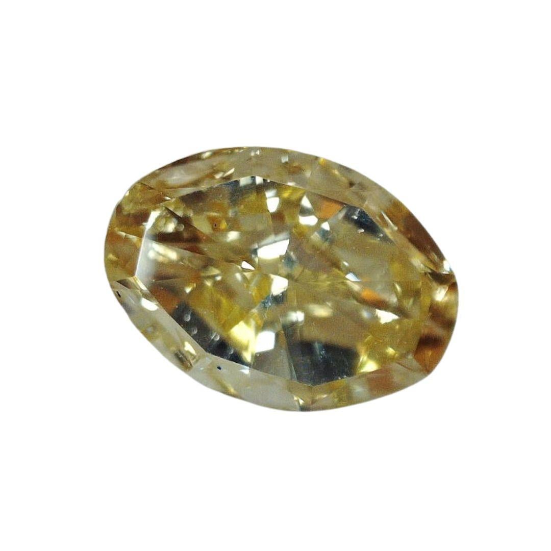0.45CT Oval Fancy Diamond In New Condition For Sale In Cape Town, ZA