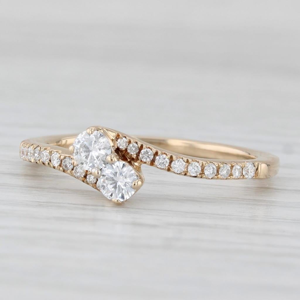 Femenino o masculino 0.45ctw Anillo de Diamantes Bypass Ever Us Aniversario Oro Amarillo 14k Compromiso en venta