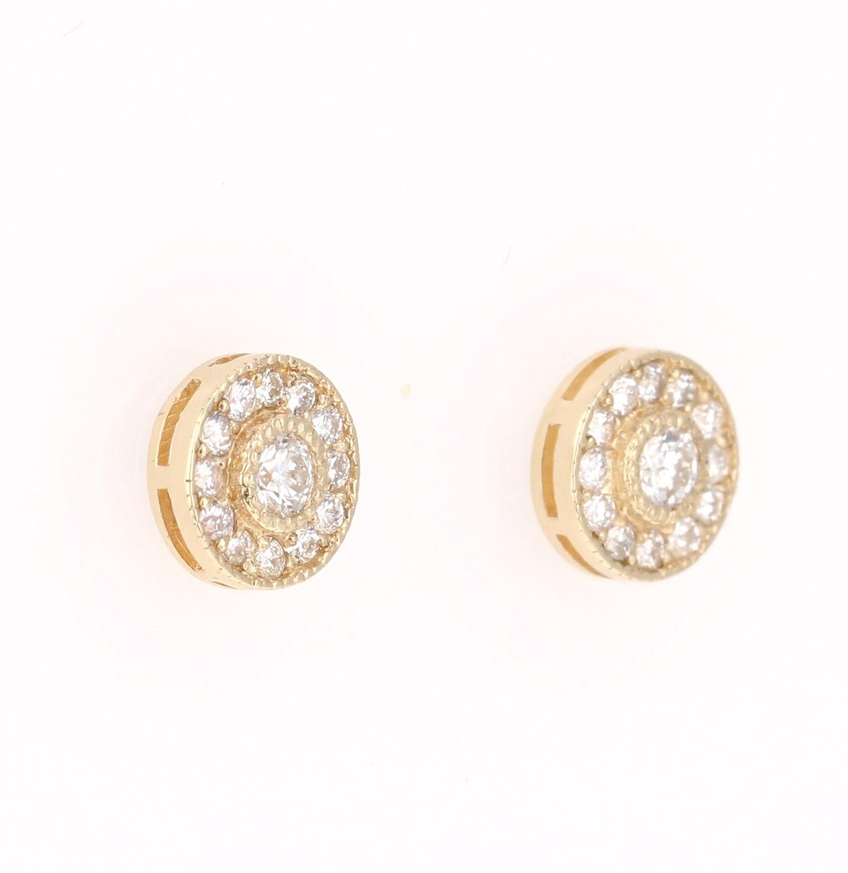 Taille ronde Boucles d'oreilles en or jaune avec diamant de 0,46 carat à taille ronde en vente