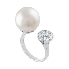 0.46 Carat Diamond and South Sea Pearl Between The Finger Gold Ring