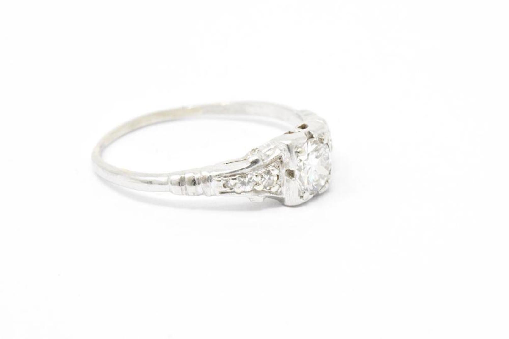Women's or Men's 0.46 Carat Diamond Platinum Art Deco 1930s Engagement Ring