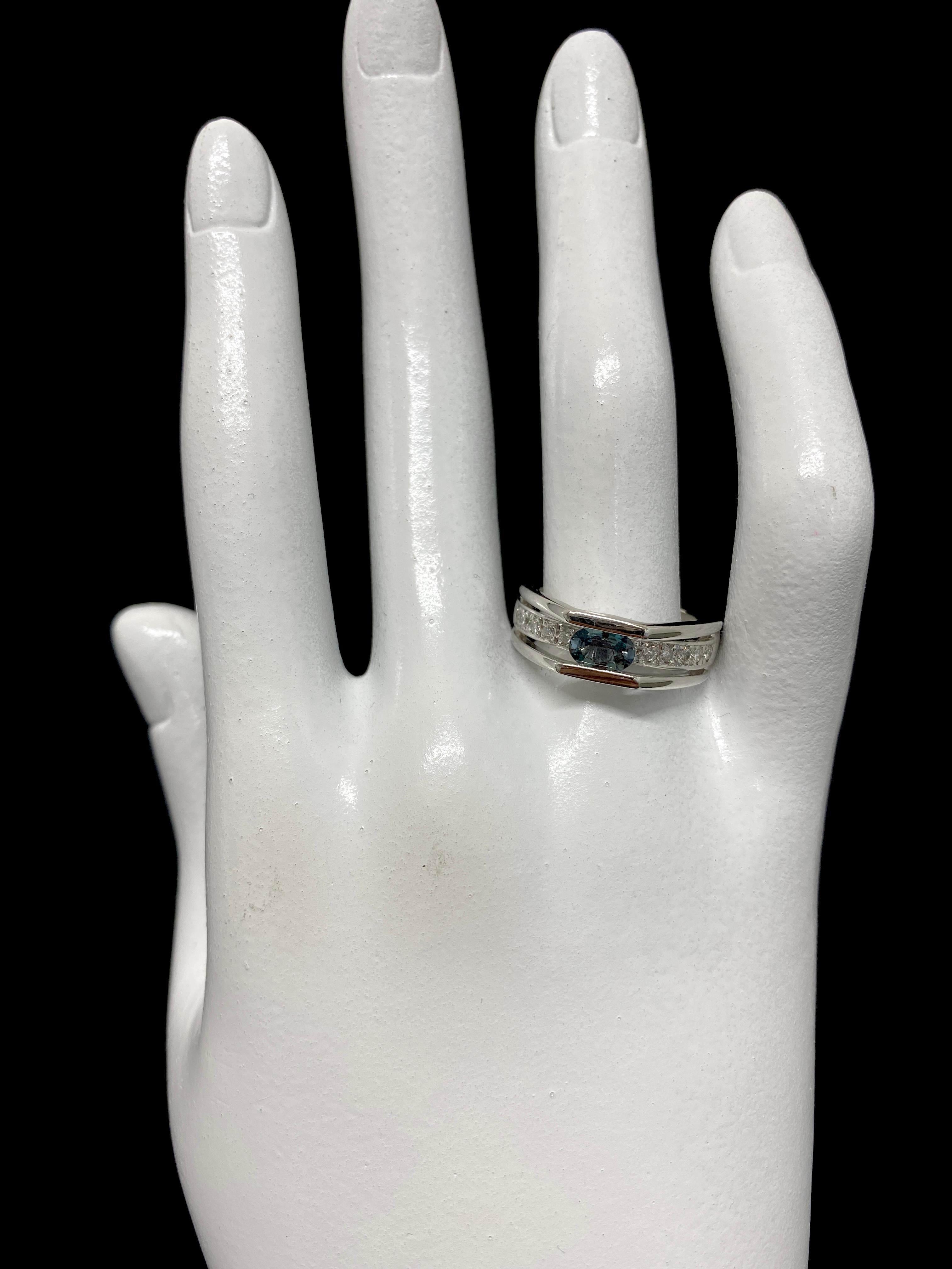 0.46 Carat Natural Color-Change Alexandrite and Diamond Ring Set in Platinum 1