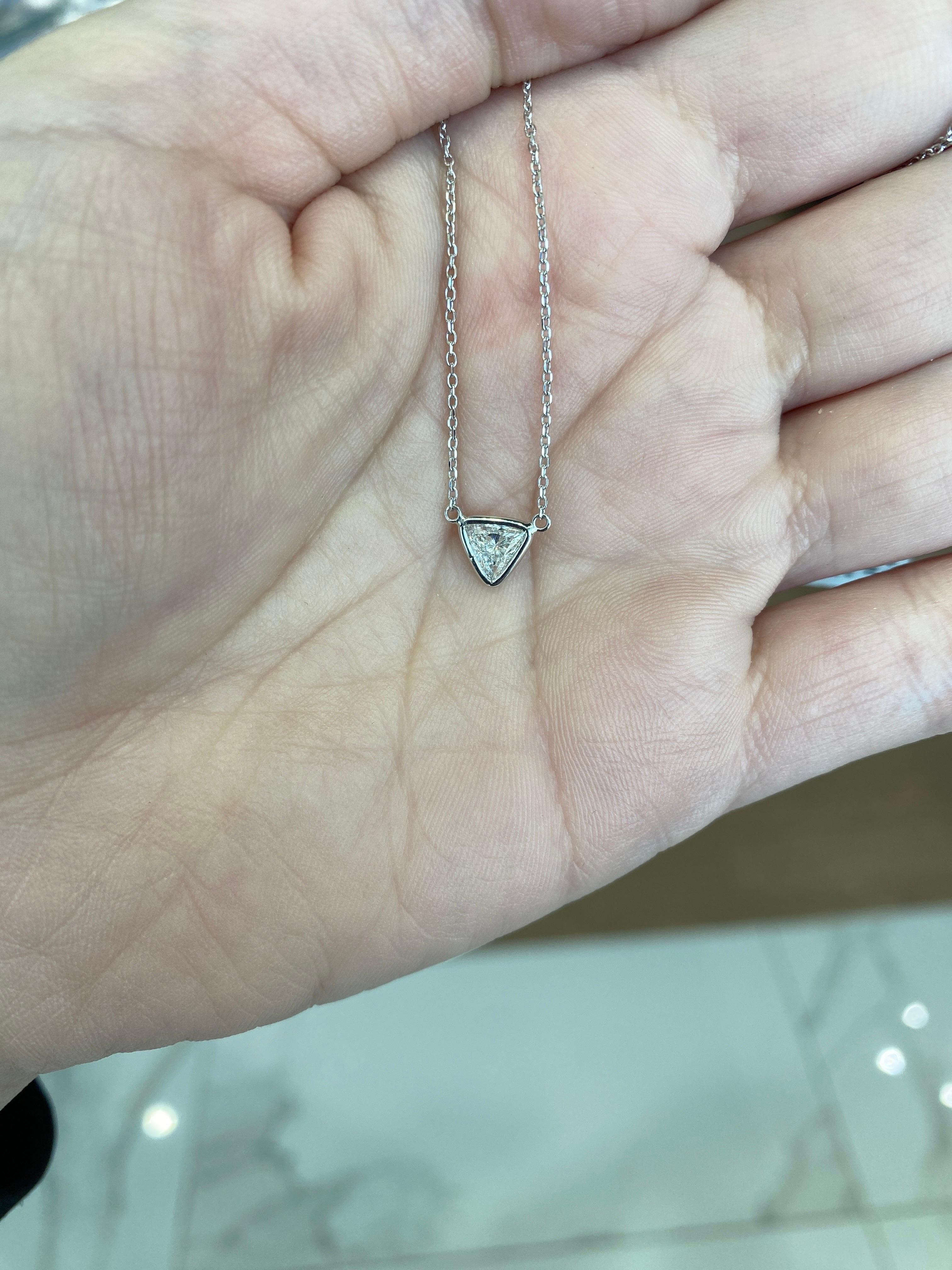 0.46 Carat Natural Trillion Cut Diamond Pendant Necklace, 14k White Gold For Sale 5