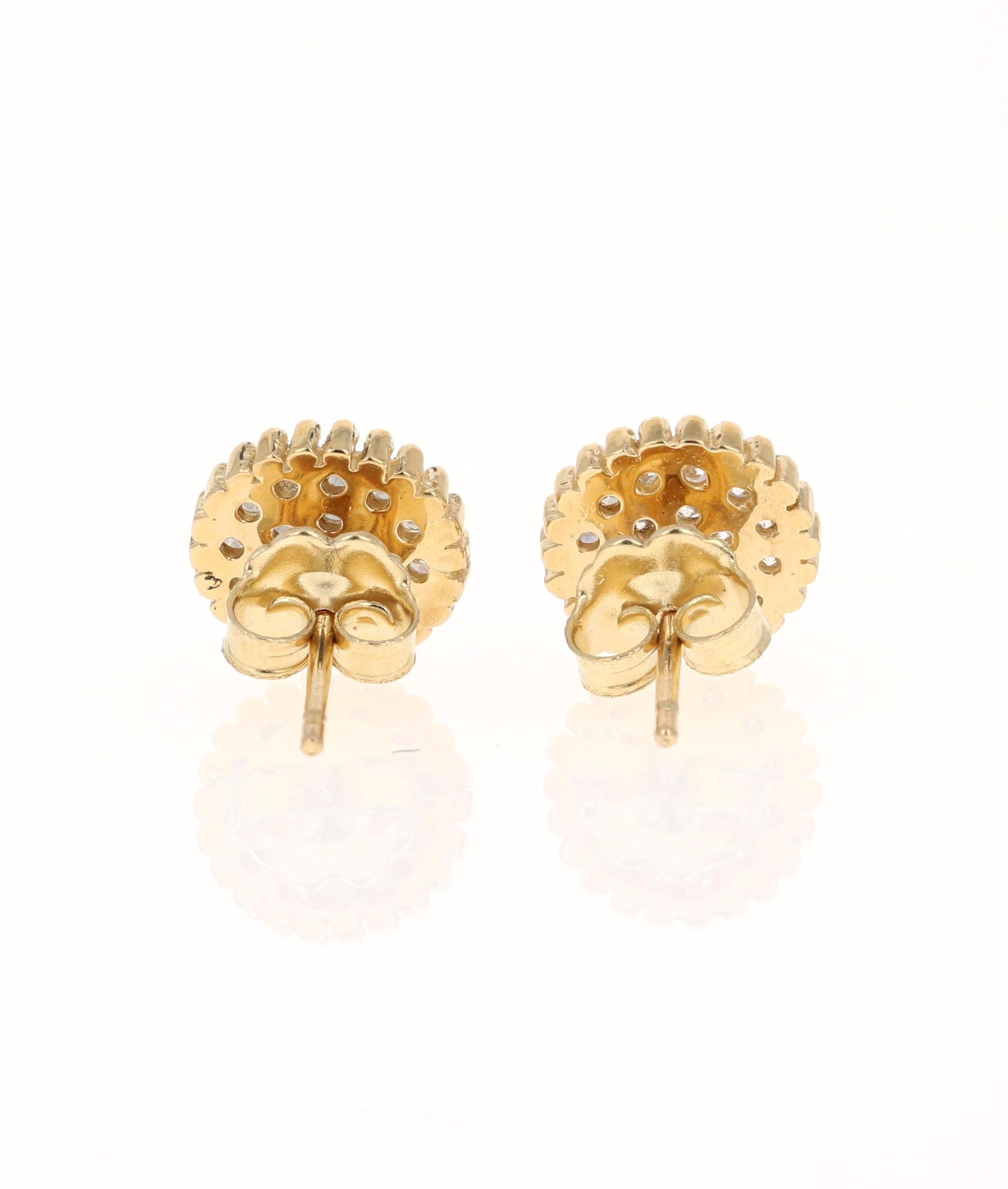 Contemporary 0.46 Carat Round Cluster Diamond Yellow Gold Earrings For Sale