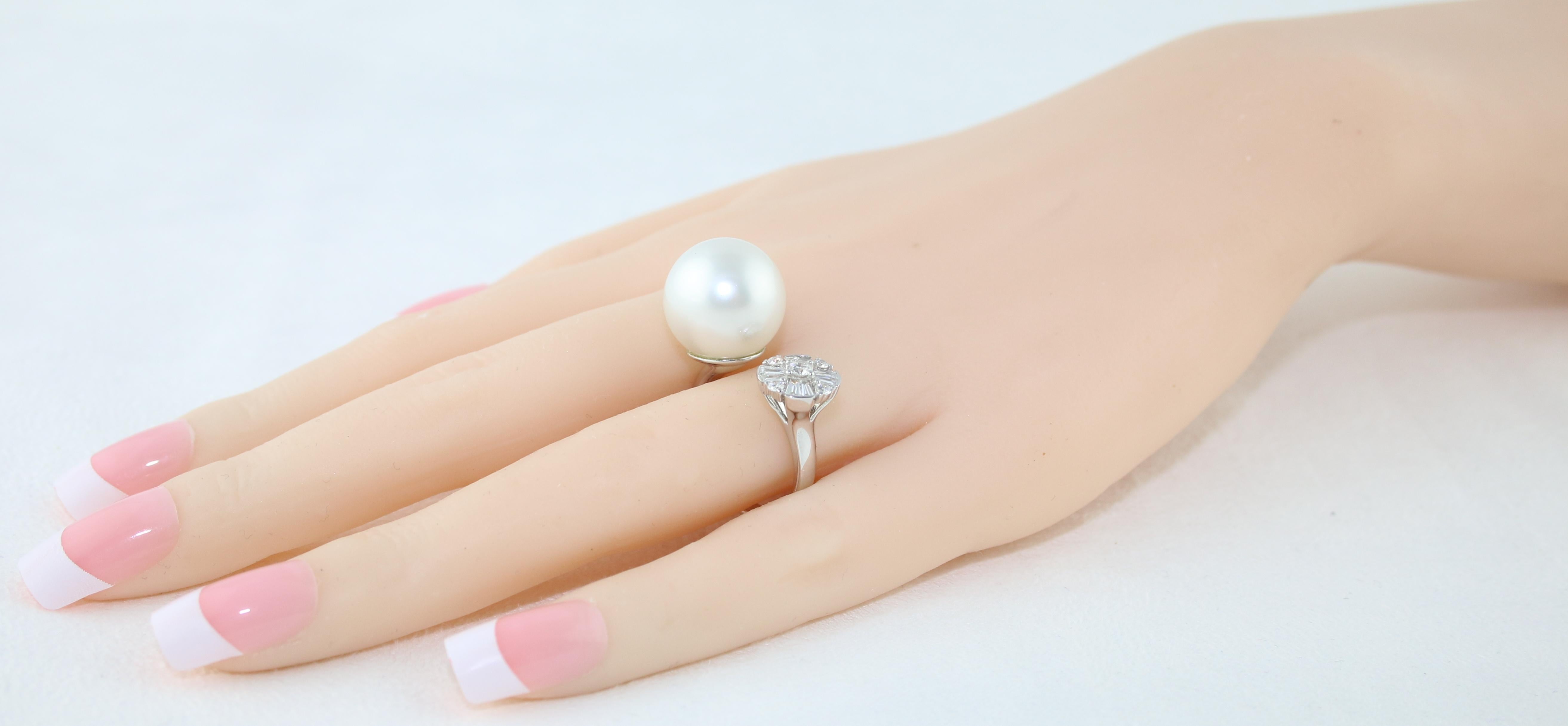 Round Cut 0.46 Carat Diamond and South Sea Pearl Between The Finger Gold Ring For Sale