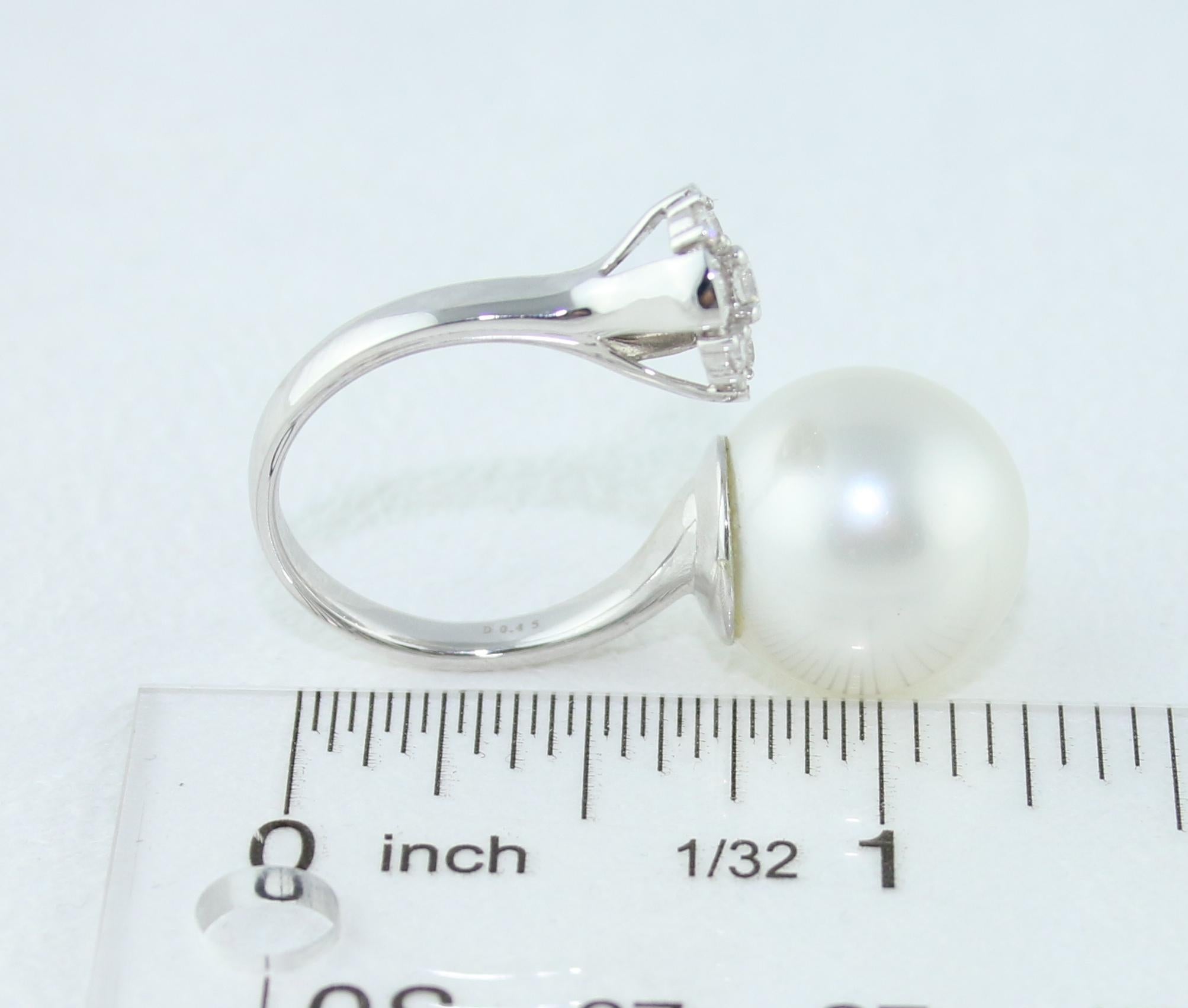 Women's 0.46 Carat Diamond and South Sea Pearl Between The Finger Gold Ring For Sale