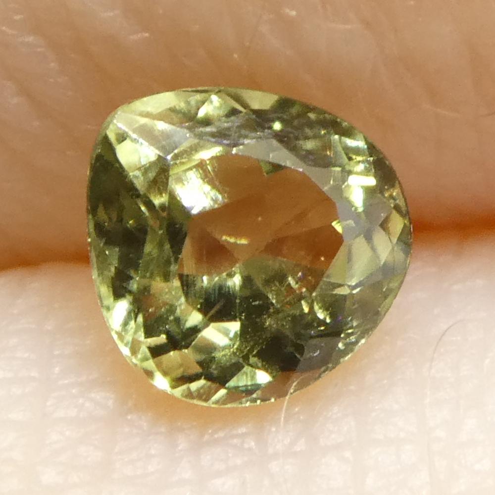 0.46ct Pear Yellowish Green to Greyish Purple Alexandrite from Brazil For Sale 9
