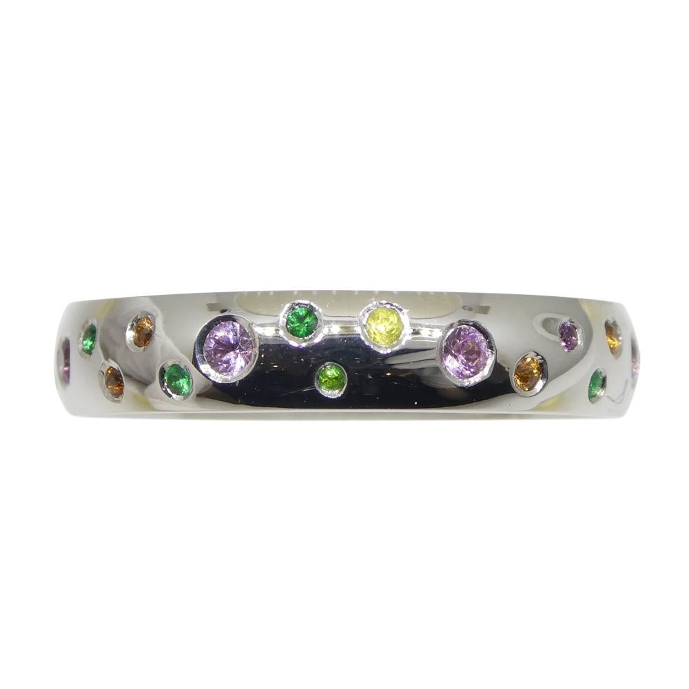 Contemporary 0.46ct Sapphire & Emerald Starry Night Wedding Ring set in 14k White Gold For Sale