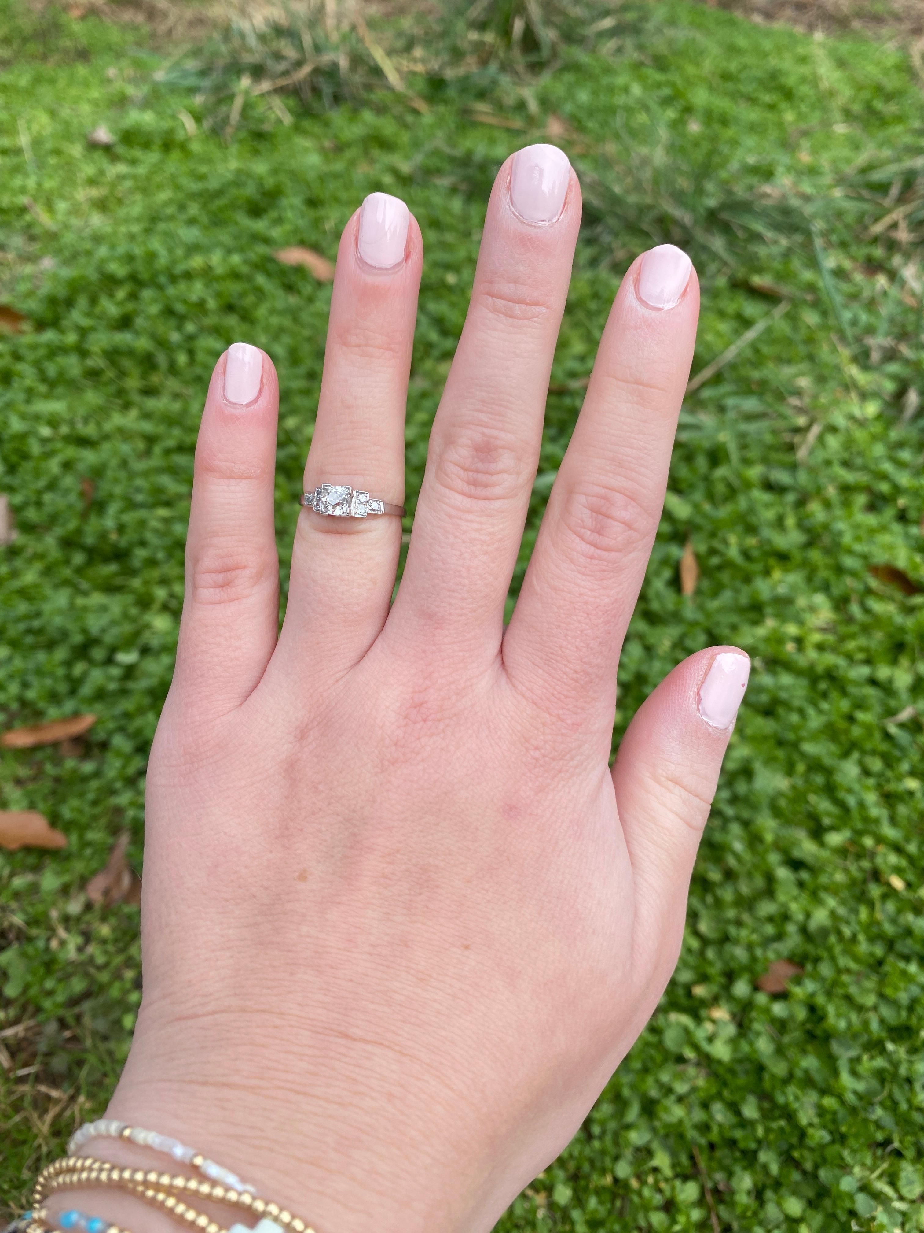 Bague de fiançailles en platine avec diamant de 0,46 carat, taille de bague 5,75 en vente 2