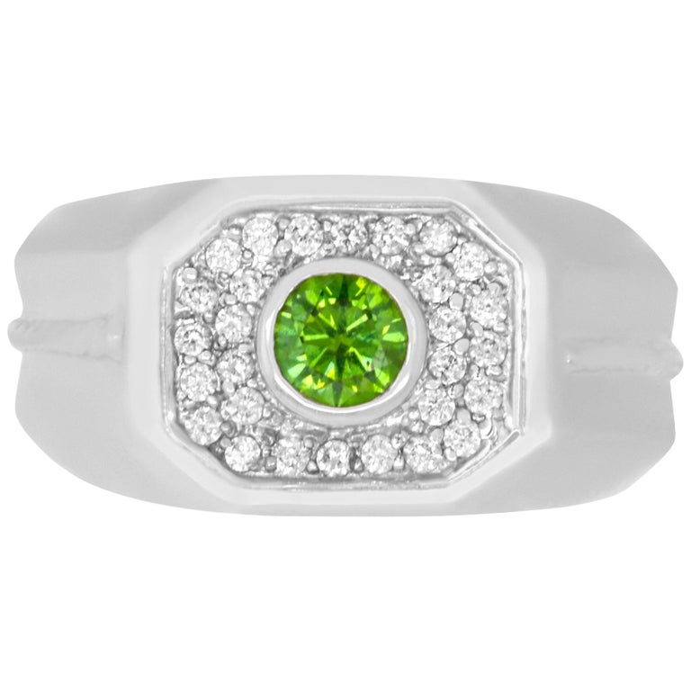 0.47 Carat Round Green Diamond 0.32 Carat White Diamond Men's Ring Band