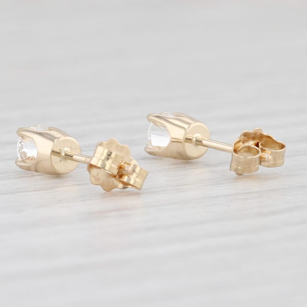 Clous d'oreilles Solitaires en or jaune 14 carats avec diamants 0,47 carat VS2 Pour femmes en vente