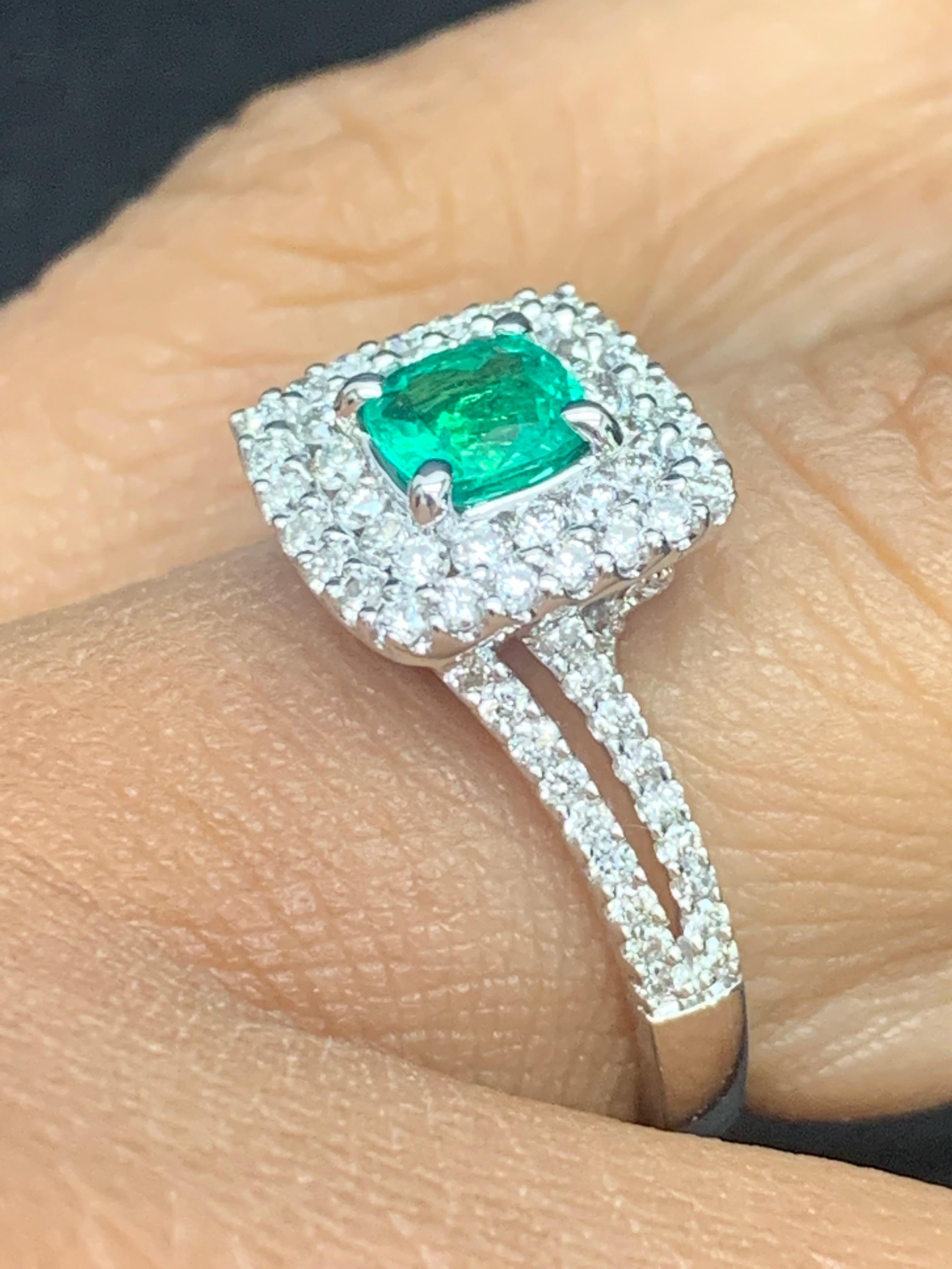 0.48 Carat Cushion Cut Emerald and Diamond Fashion Ring in 18K White Gold For Sale 6